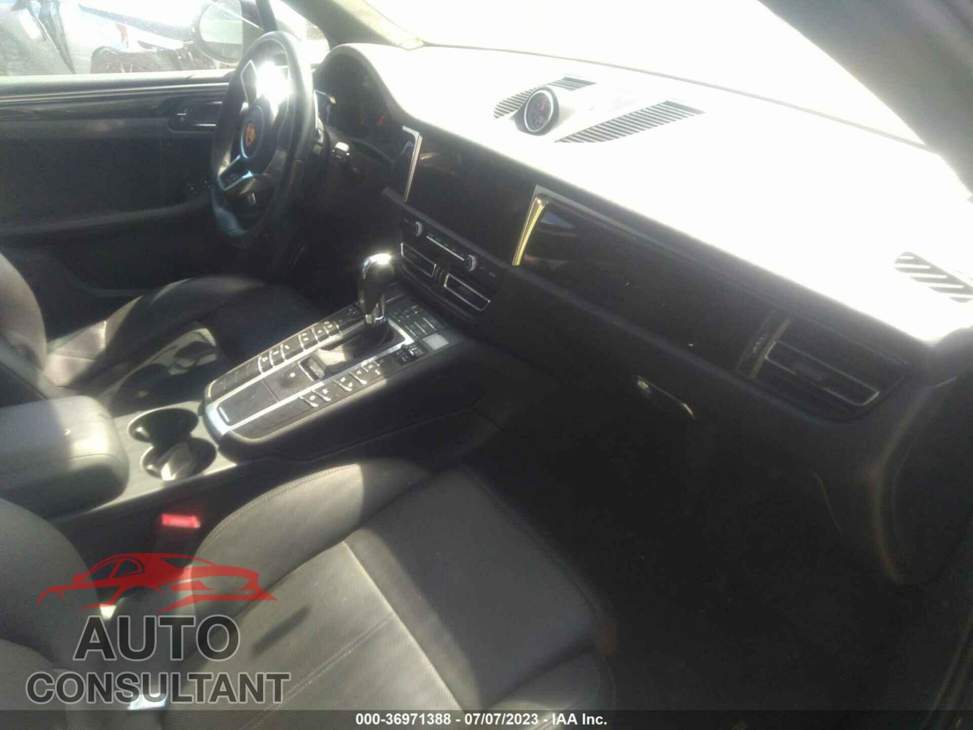 PORSCHE MACAN 2021 - WP1AA2A53MLB01978