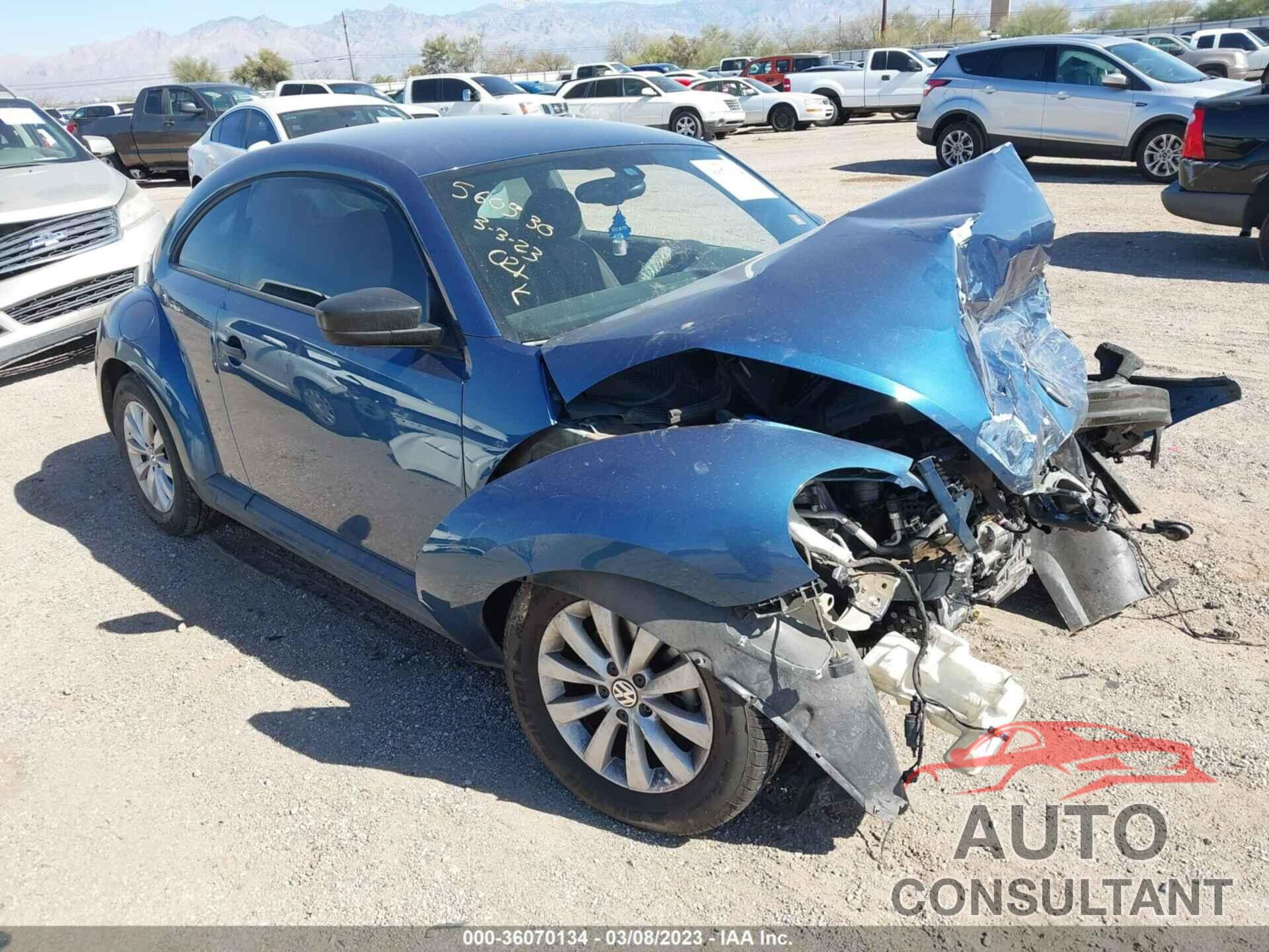 VOLKSWAGEN BEETLE COUPE 2016 - 3VWF07ATXGM619172