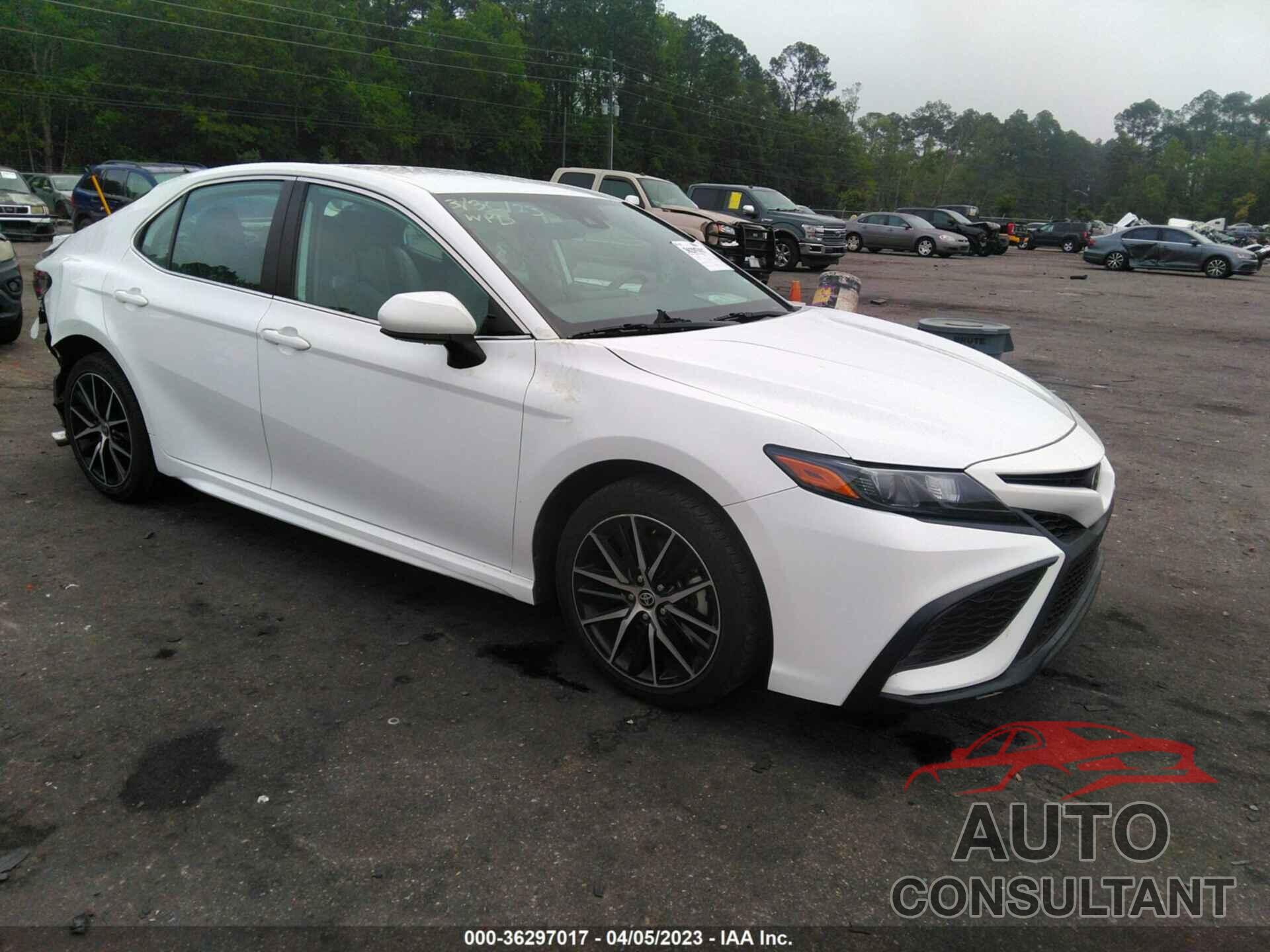 TOYOTA CAMRY 2021 - 4T1G11AK8MU525710
