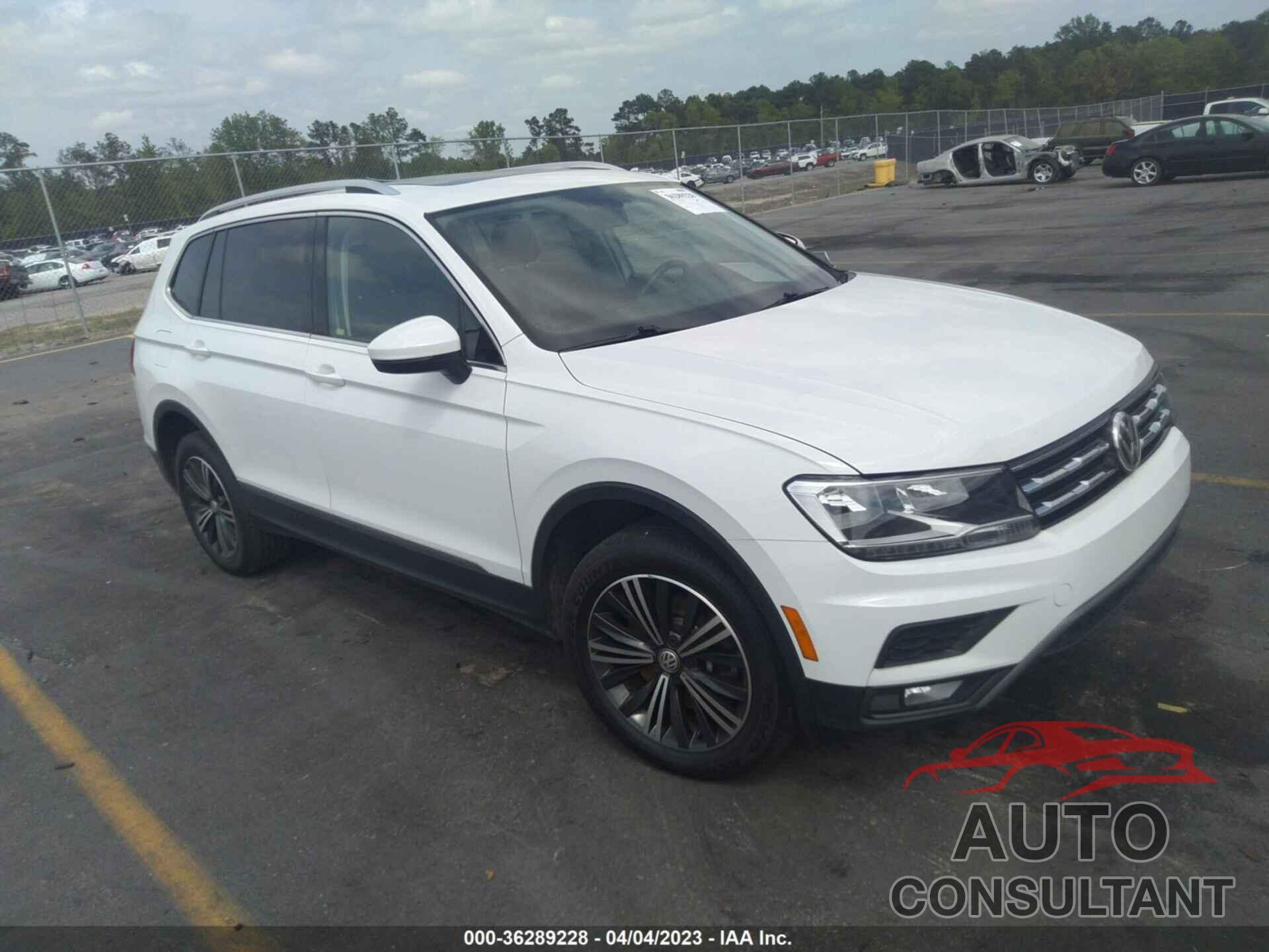 VOLKSWAGEN TIGUAN 2018 - 3VV3B7AX4JM112988