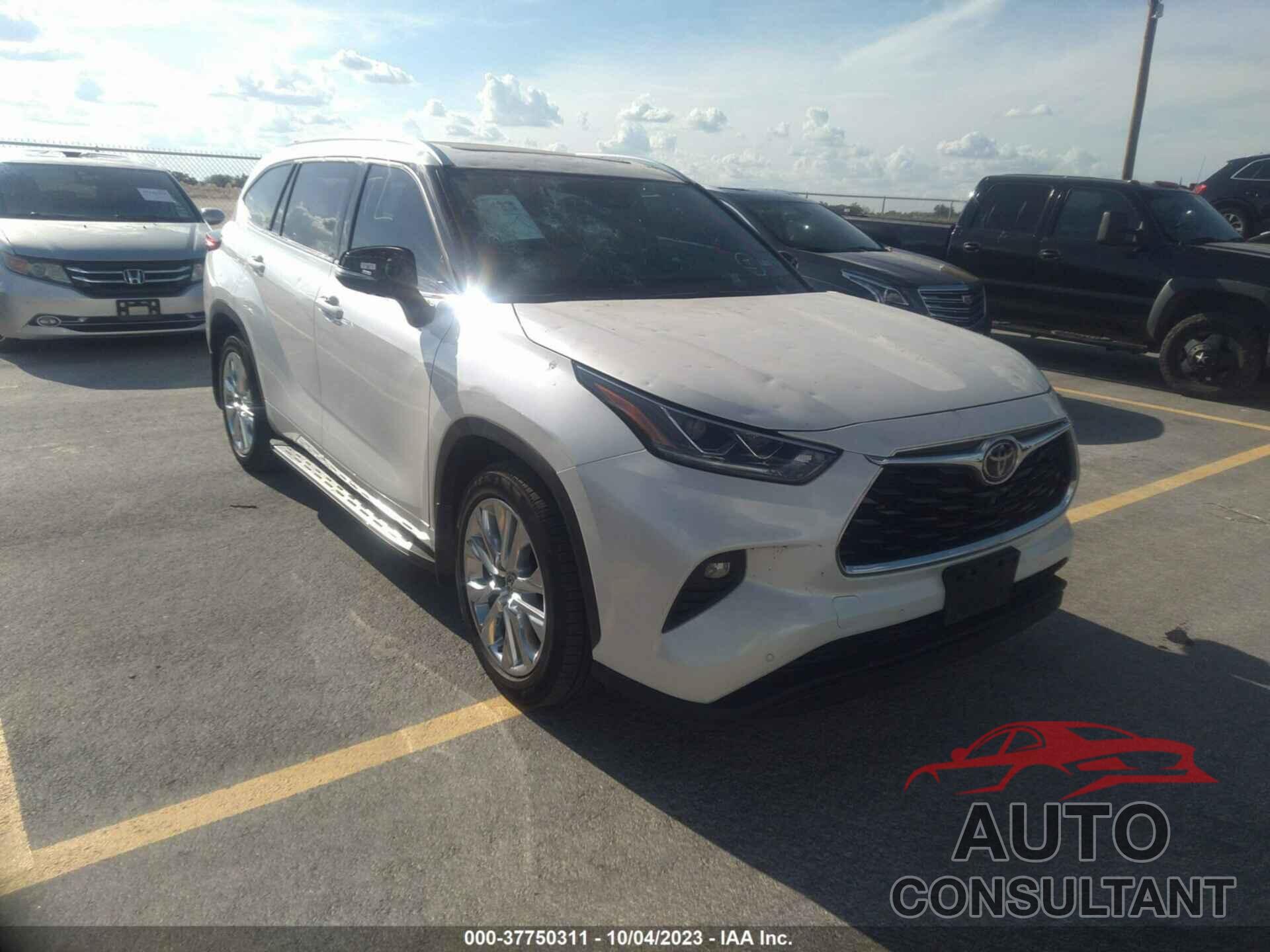 TOYOTA HIGHLANDER 2021 - 5TDDZRBH9MS124155