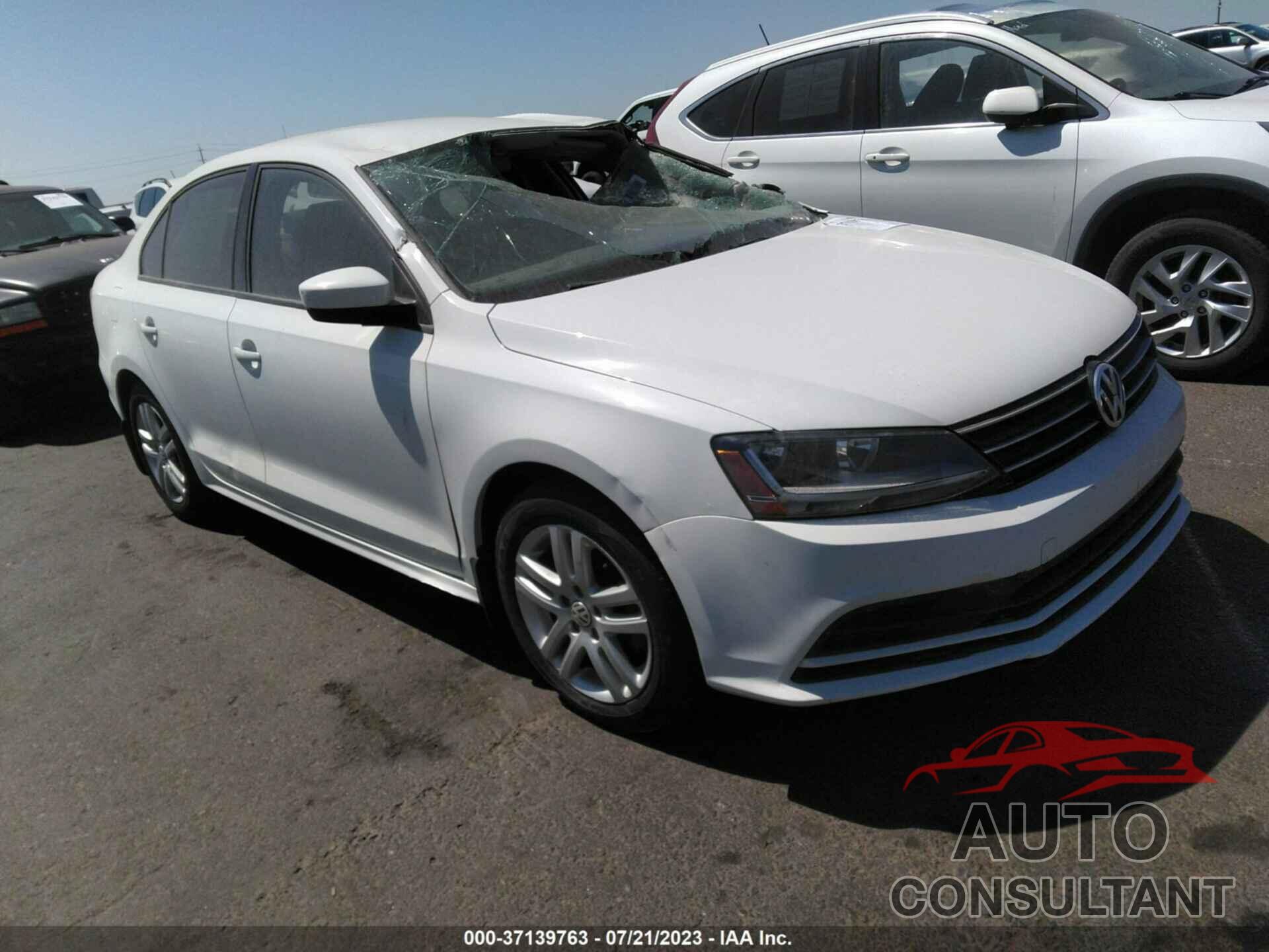 VOLKSWAGEN JETTA 2018 - 3VW2B7AJ9JM241473