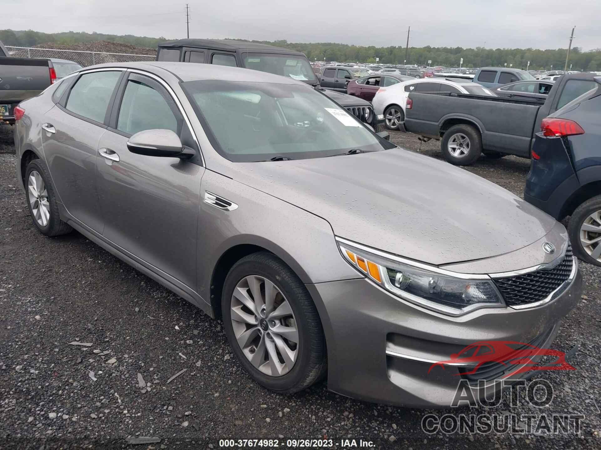 KIA OPTIMA 2017 - 5XXGT4L30HG153992