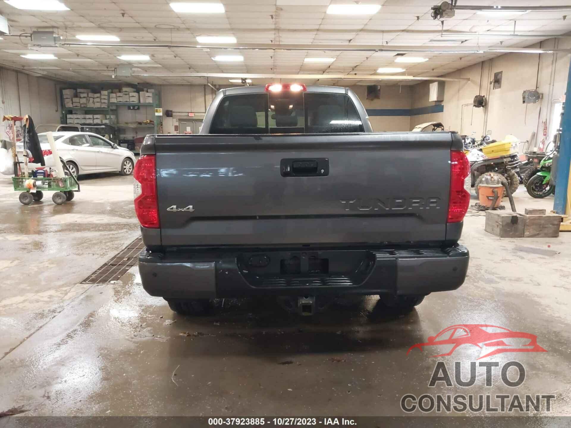 TOYOTA TUNDRA 4WD 2018 - 5TFBY5F15JX768533