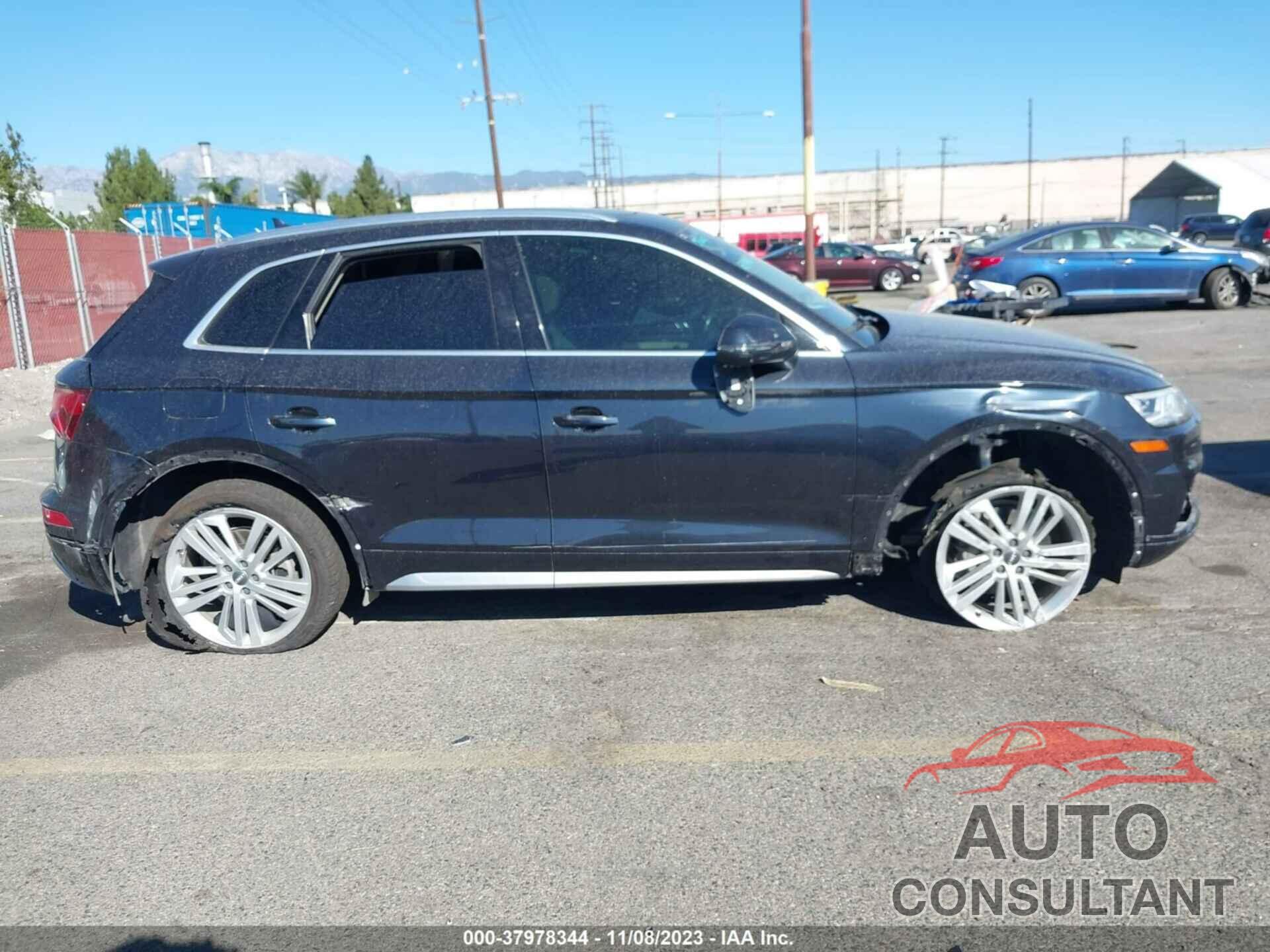 AUDI Q5 2018 - WA1BNAFY9J2027369