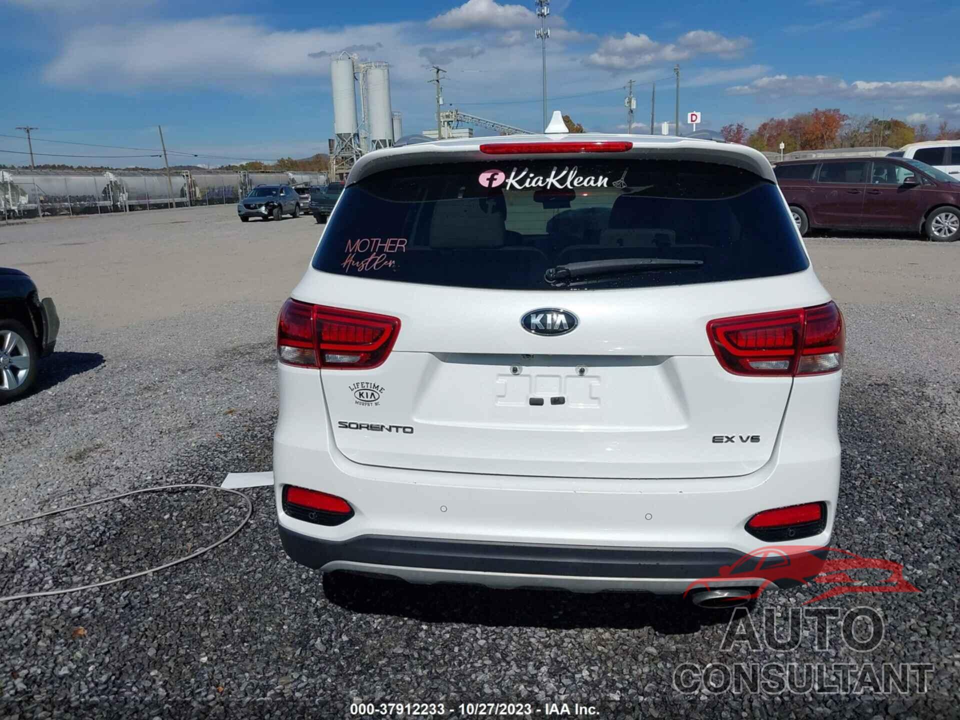 KIA SORENTO 2019 - 5XYPHDA56KG457403