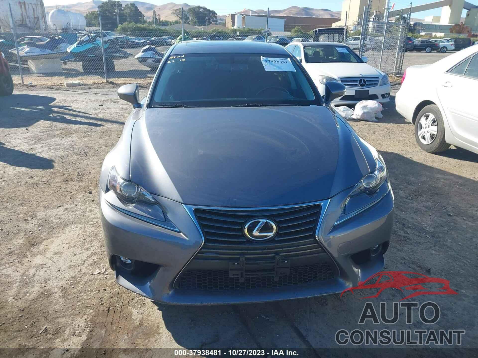 LEXUS IS 2016 - JTHBA1D21G5028358