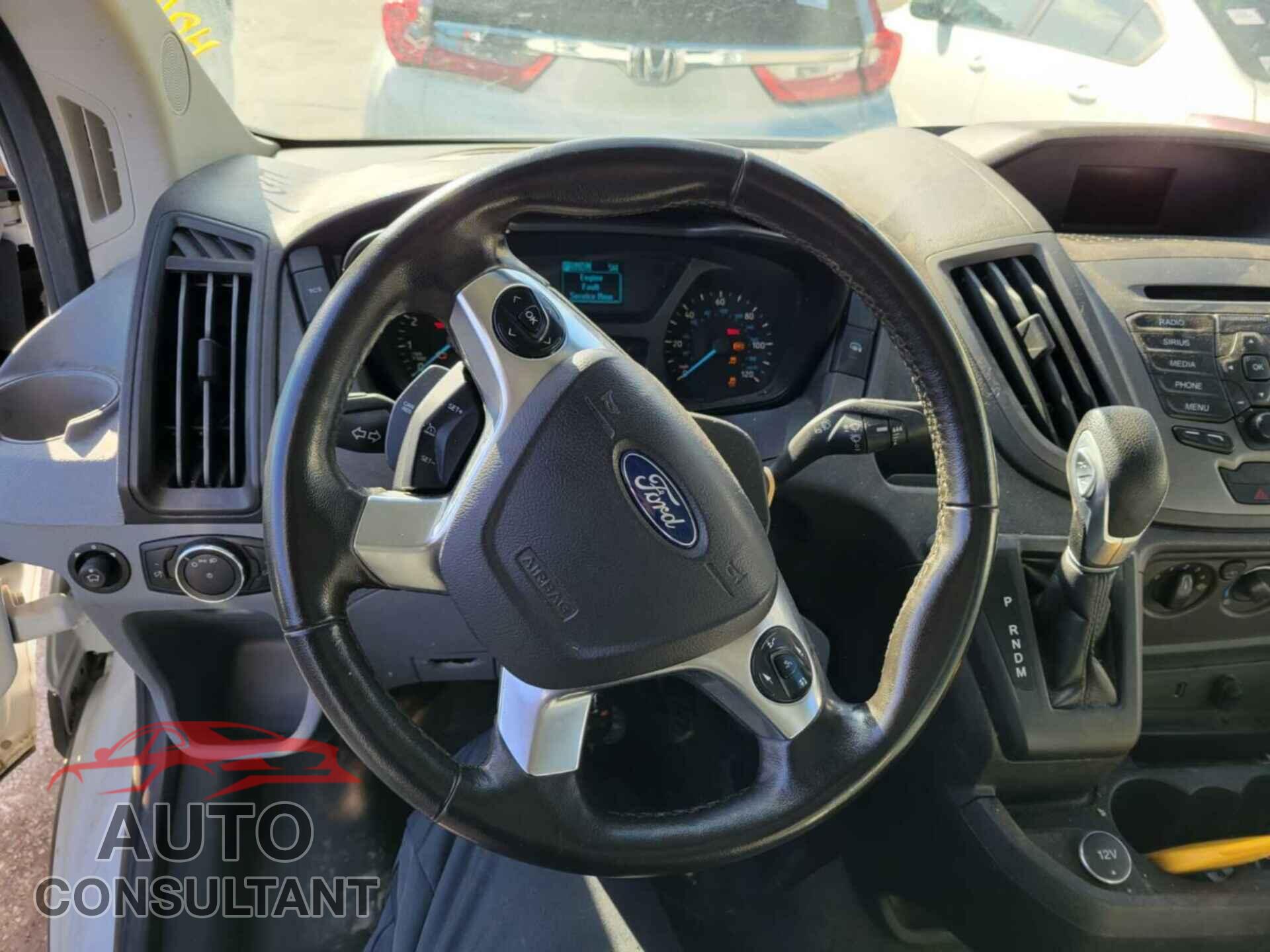 FORD TRANSIT 2017 - 1FTYR2CMXHKB26501