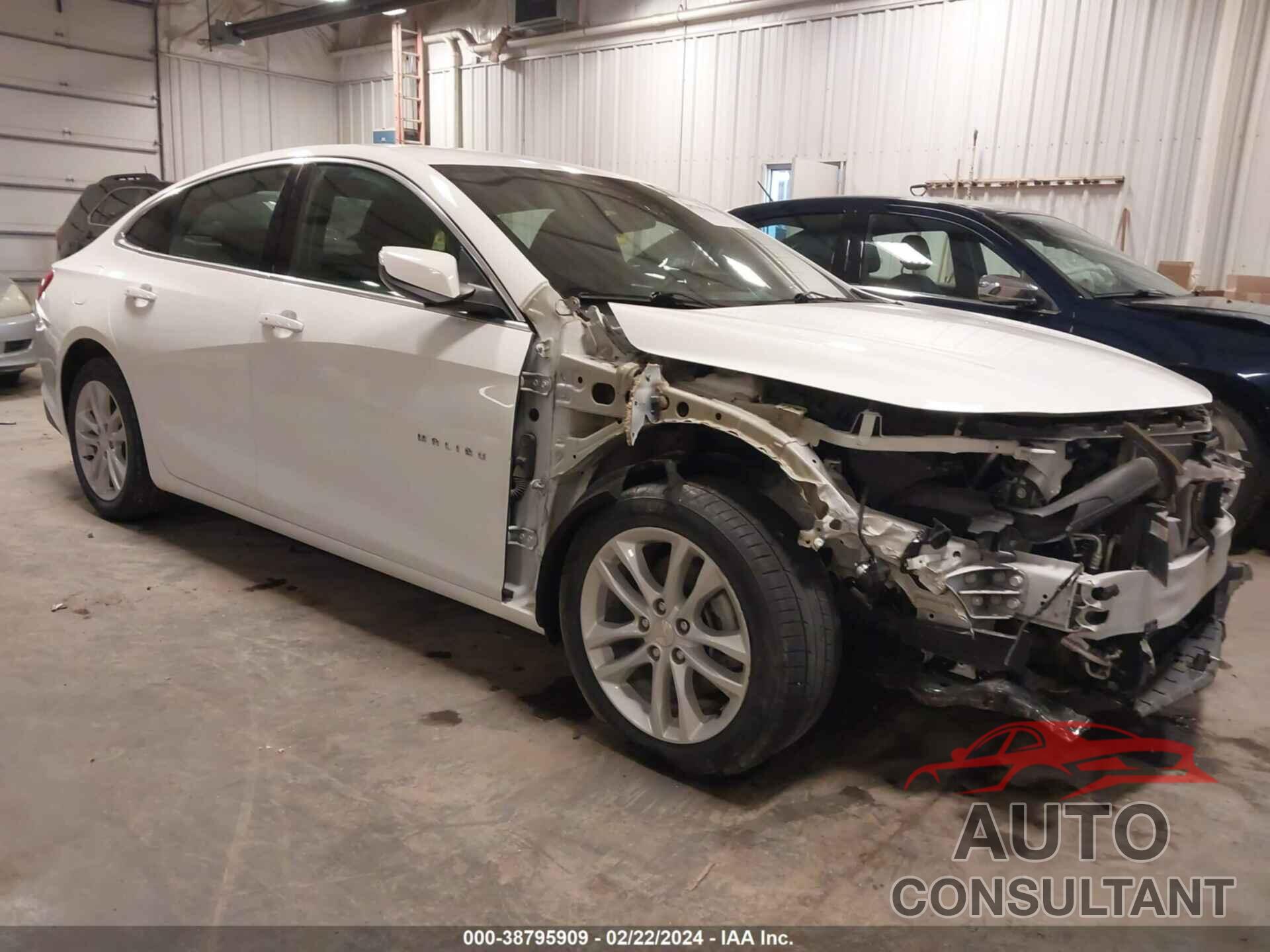 CHEVROLET MALIBU 2017 - 1G1ZE5ST8HF201269