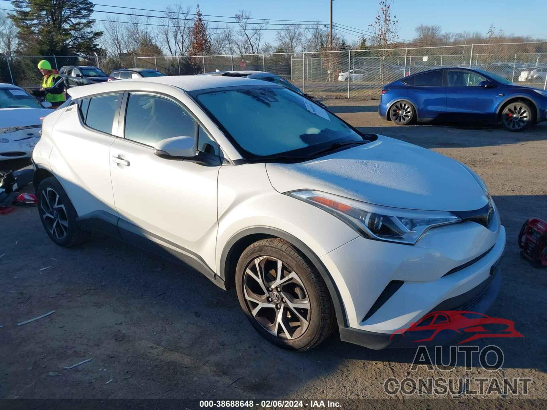 TOYOTA C-HR 2018 - NMTKHMBX6JR037313