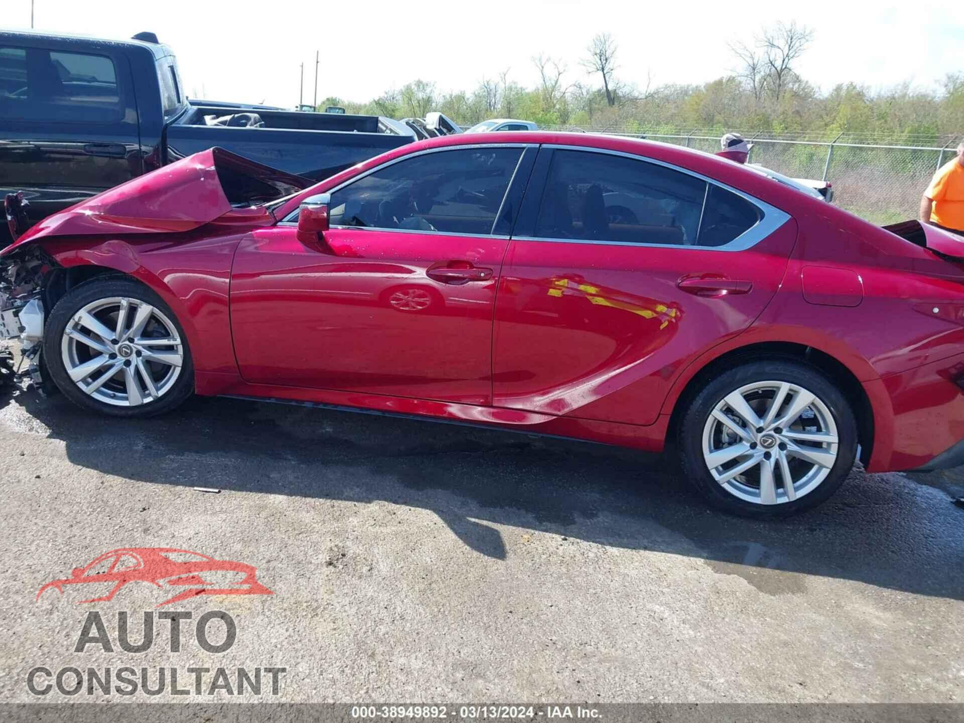 LEXUS IS 2021 - JTHAA1D22M5114592