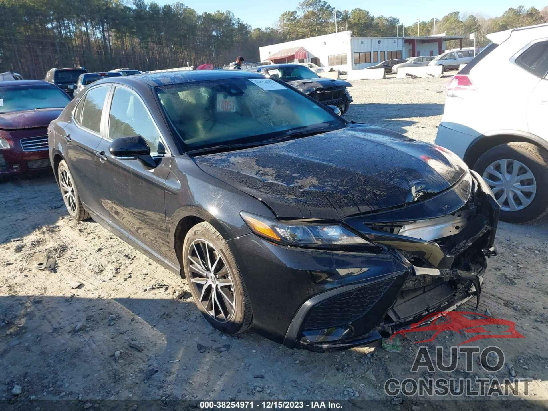 TOYOTA CAMRY 2023 - 4T1G11AK7PU734845