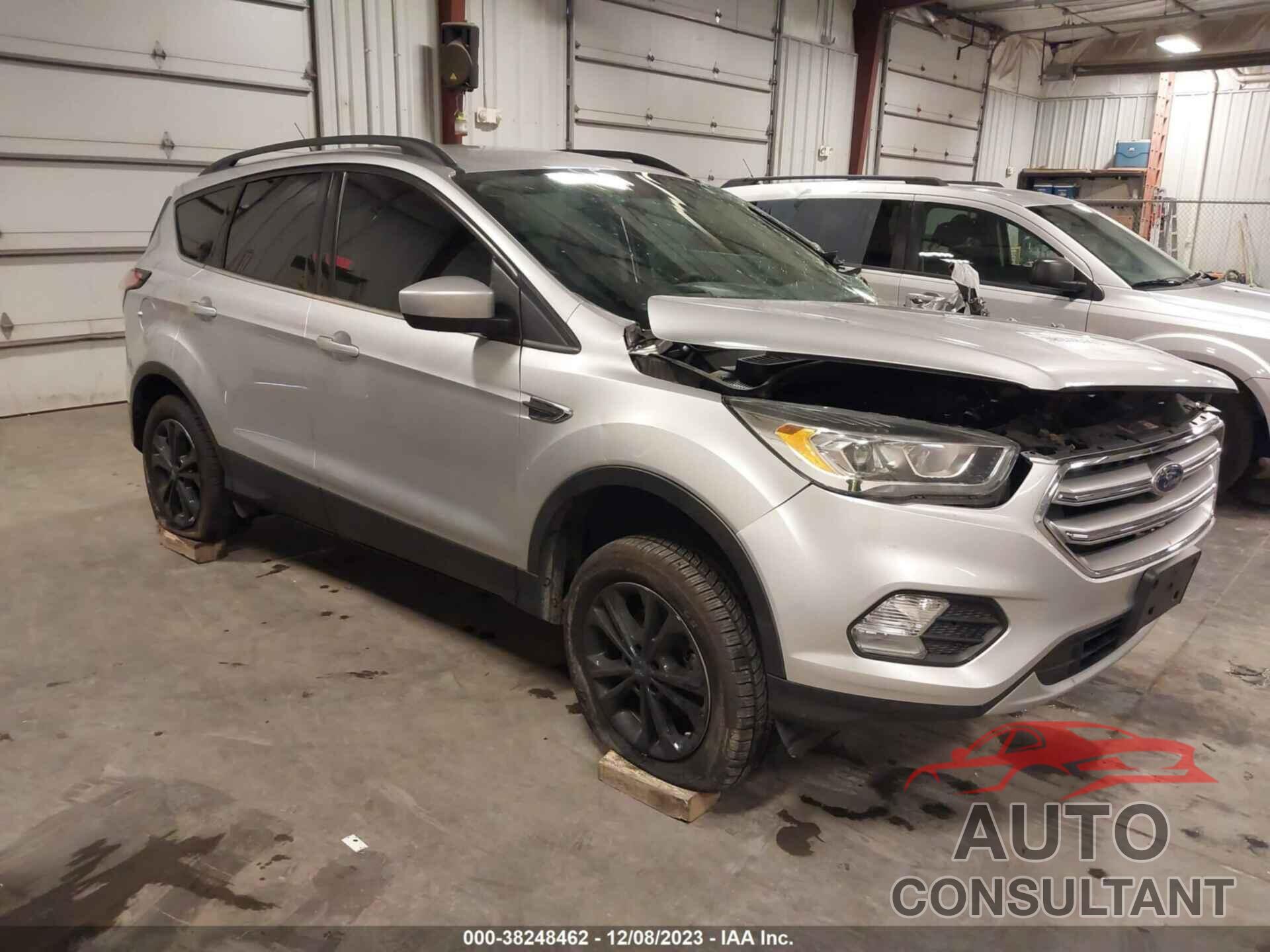 FORD ESCAPE 2017 - 1FMCU0GD2HUD75172