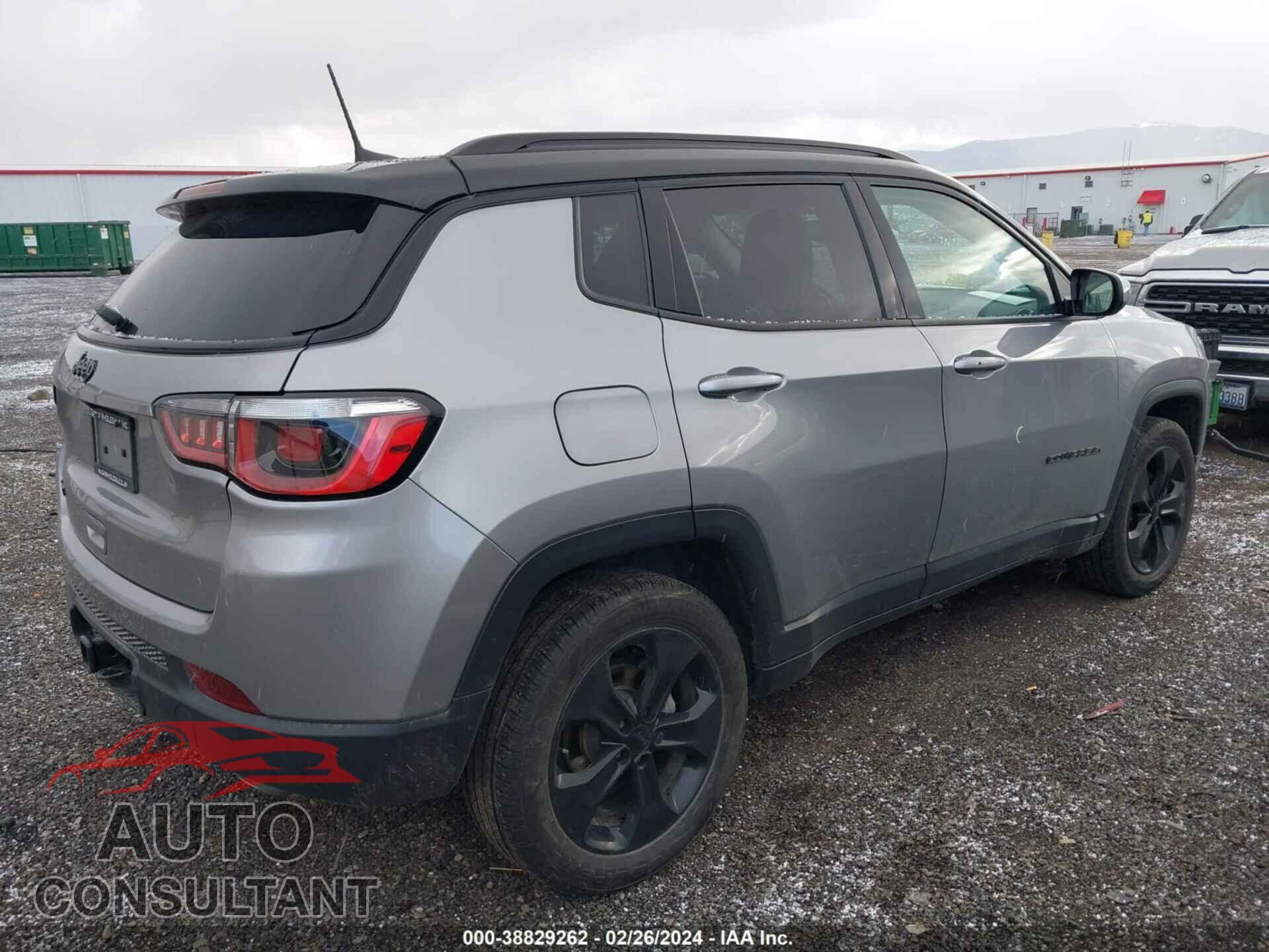JEEP COMPASS 2018 - 3C4NJDBB9JT399956