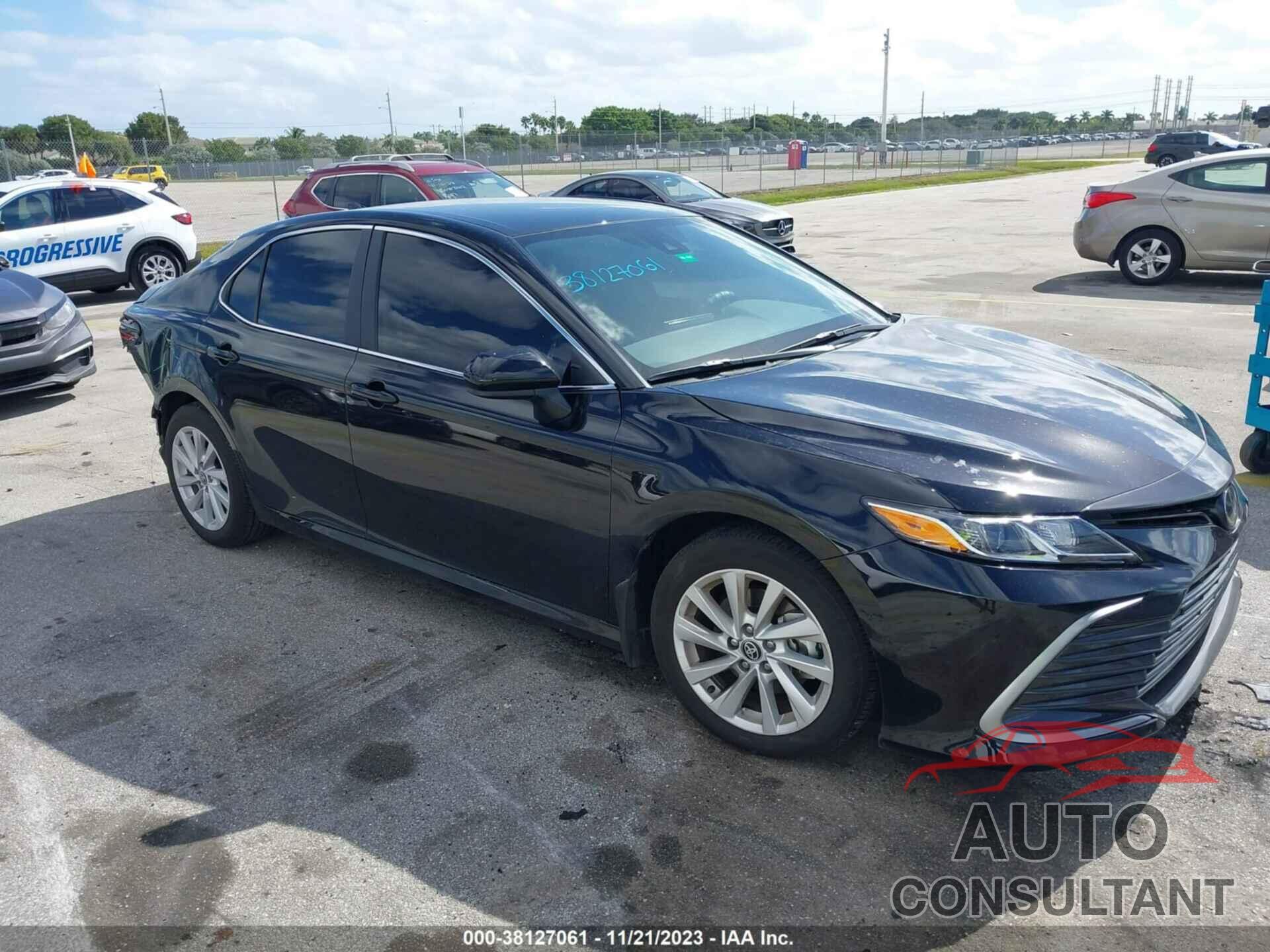 TOYOTA CAMRY 2023 - 4T1C11AK4PU827286