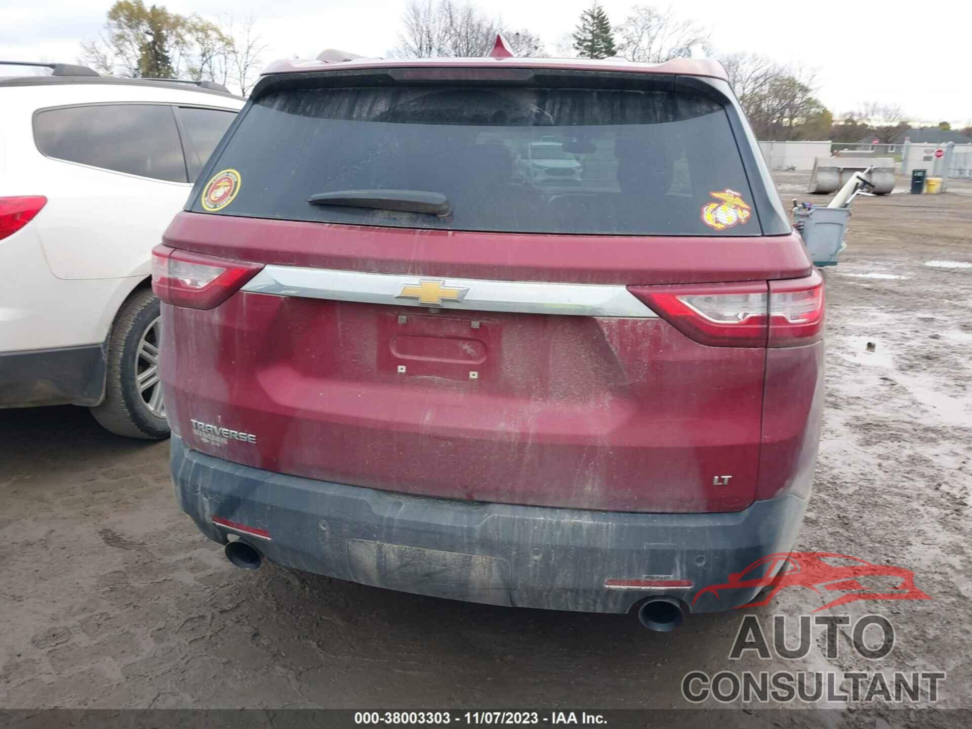 CHEVROLET TRAVERSE 2018 - 1GNERGKW0JJ181528