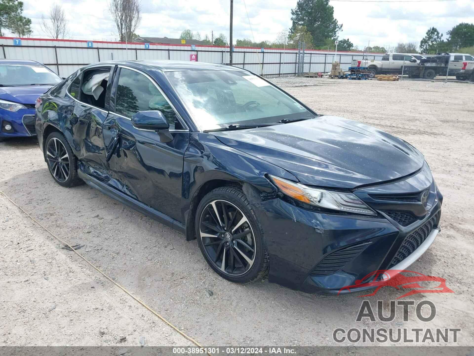 TOYOTA CAMRY 2019 - 4T1B61HK6KU819041