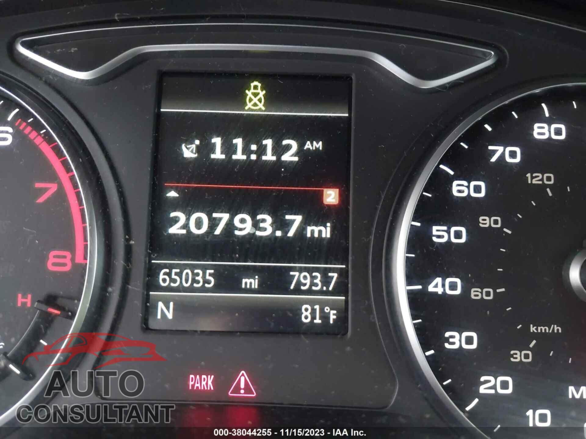 AUDI A3 2016 - WAUA7GFF4G1064256