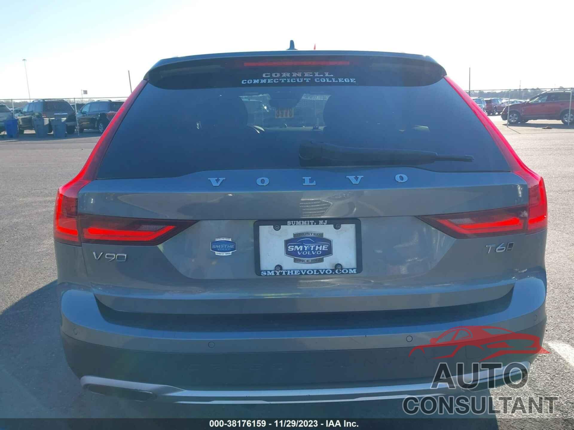 VOLVO V90 CROSS COUNTRY 2018 - YV4A22NL0J1024885