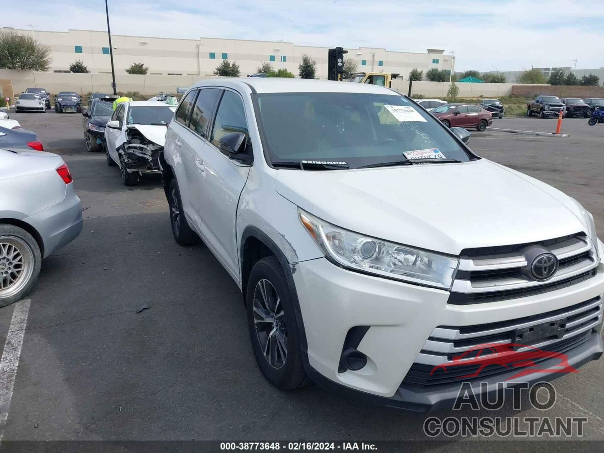 TOYOTA HIGHLANDER 2017 - 5TDZZRFH7HS233638