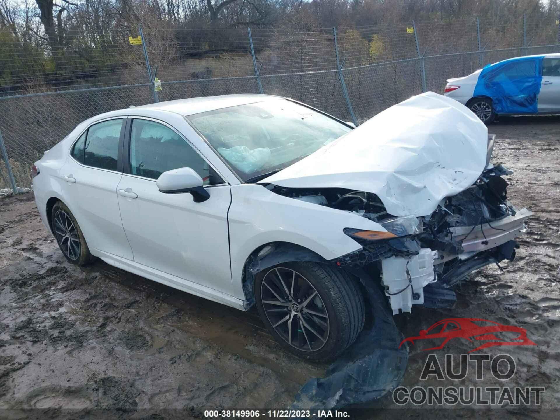 TOYOTA CAMRY 2021 - 4T1G11AK3MU545069