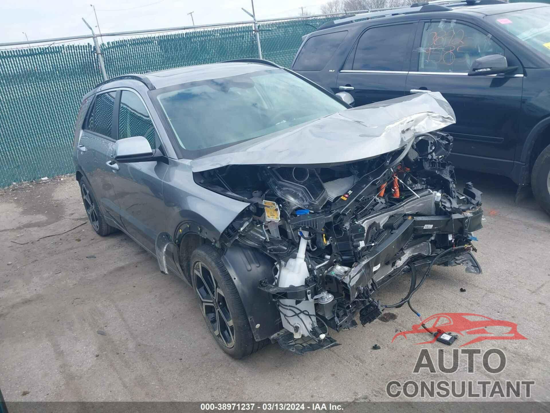 KIA NIRO 2023 - KNDCR3LE8P5051769