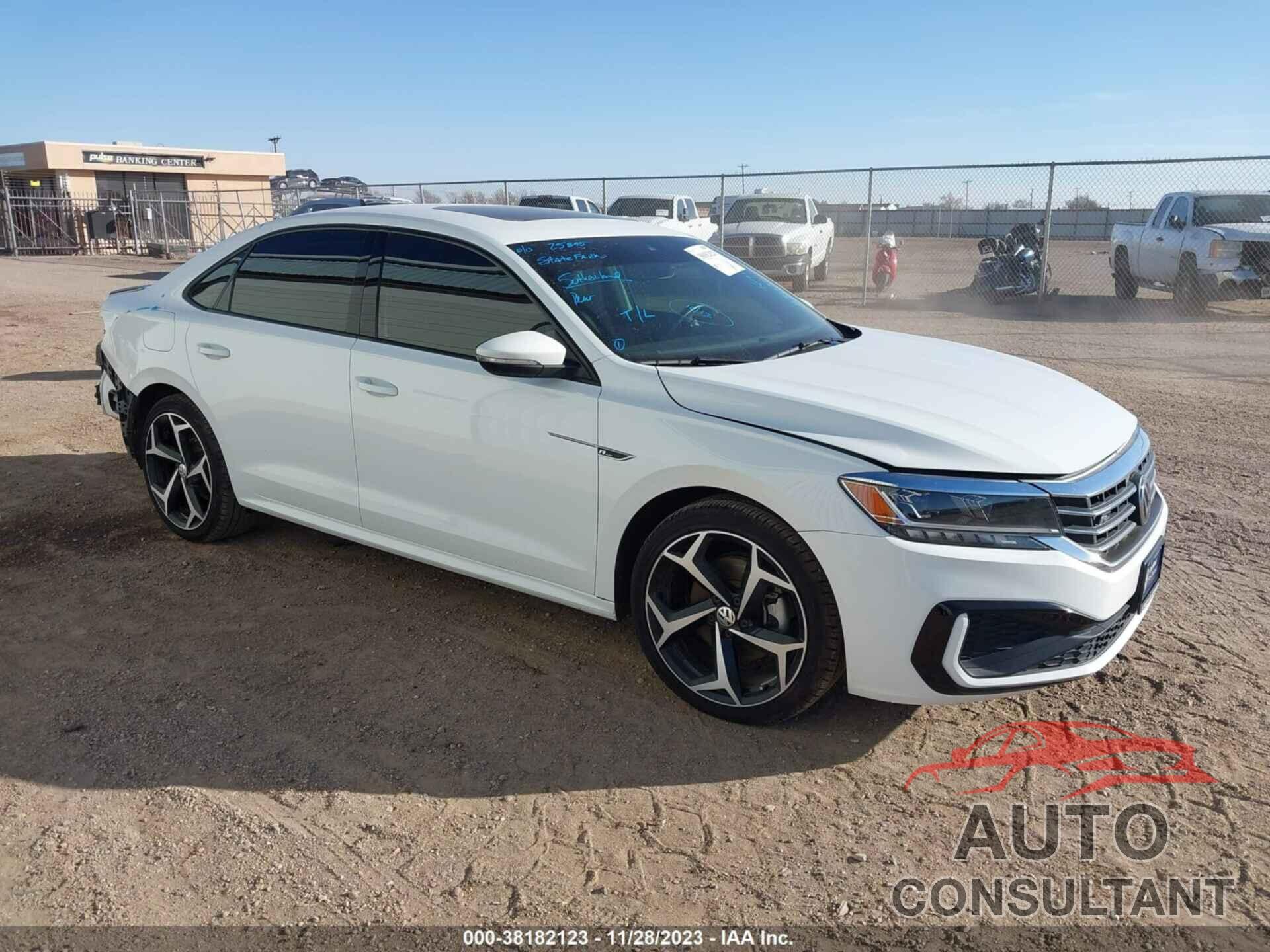 VOLKSWAGEN PASSAT 2021 - 1VWMA7A31MC001059
