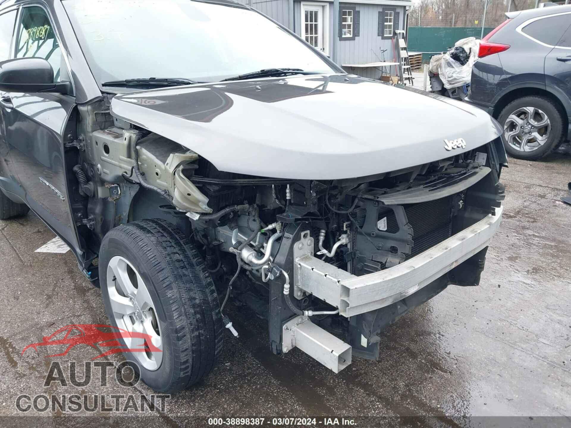 JEEP COMPASS 2018 - 3C4NJDBB9JT434995