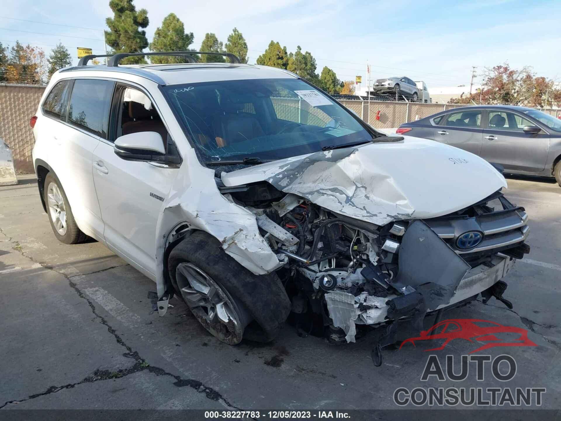 TOYOTA HIGHLANDER HYBRID 2018 - 5TDDGRFH4JS049439