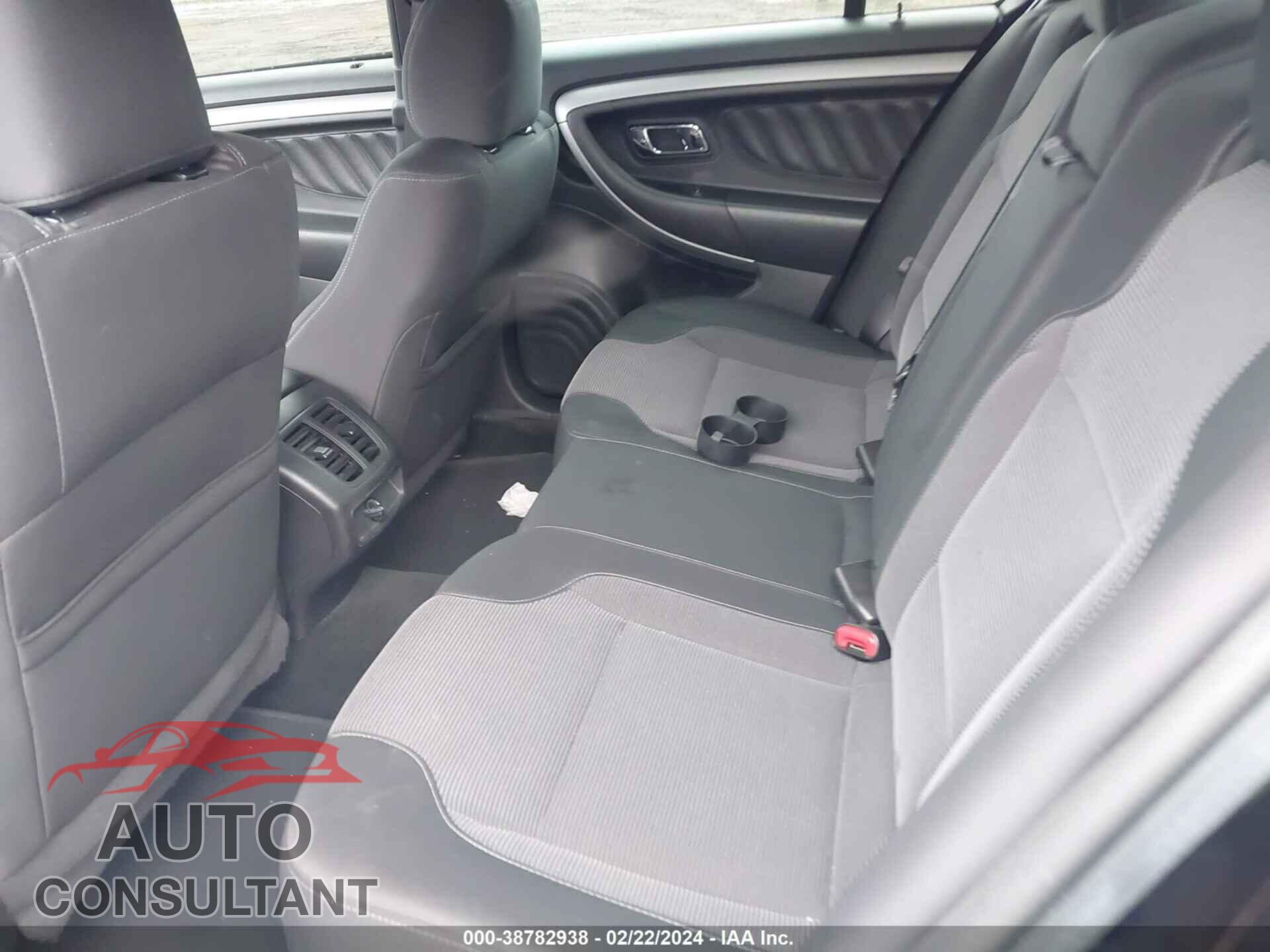 FORD TAURUS 2016 - 1FAHP2E86GG136598