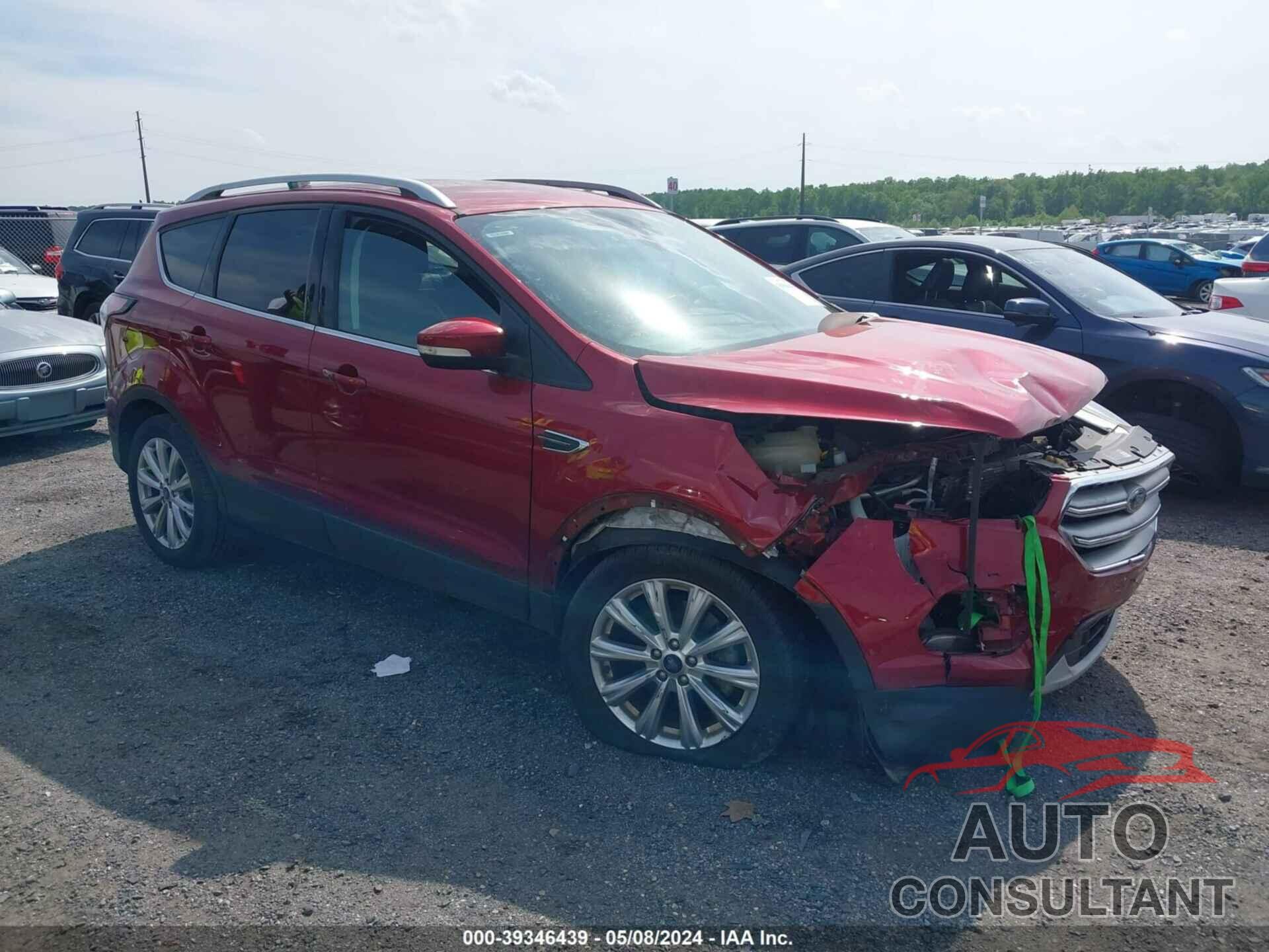FORD ESCAPE 2017 - 1FMCU9J91HUE04217