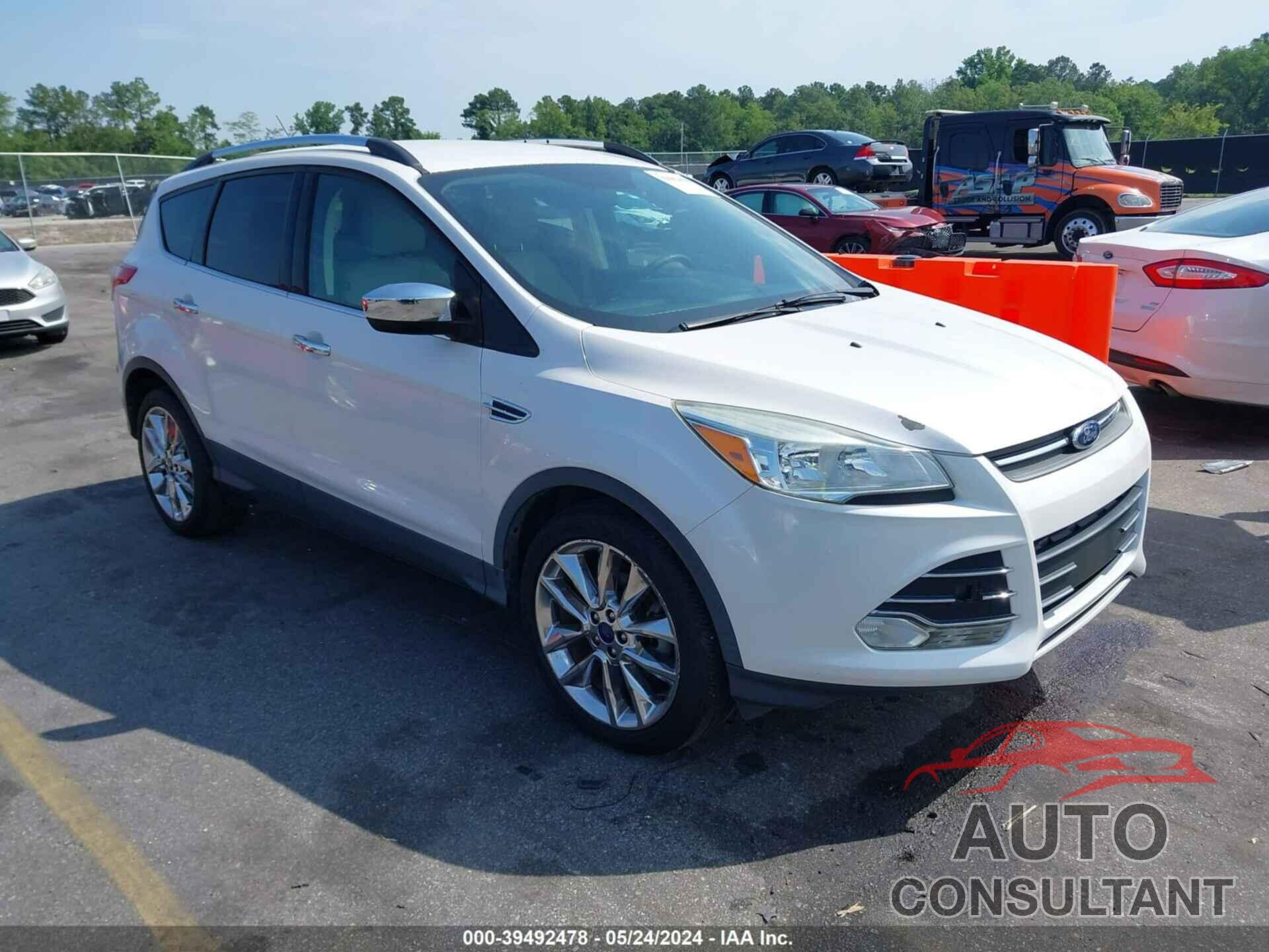 FORD ESCAPE 2016 - 1FMCU0GX5GUB30455