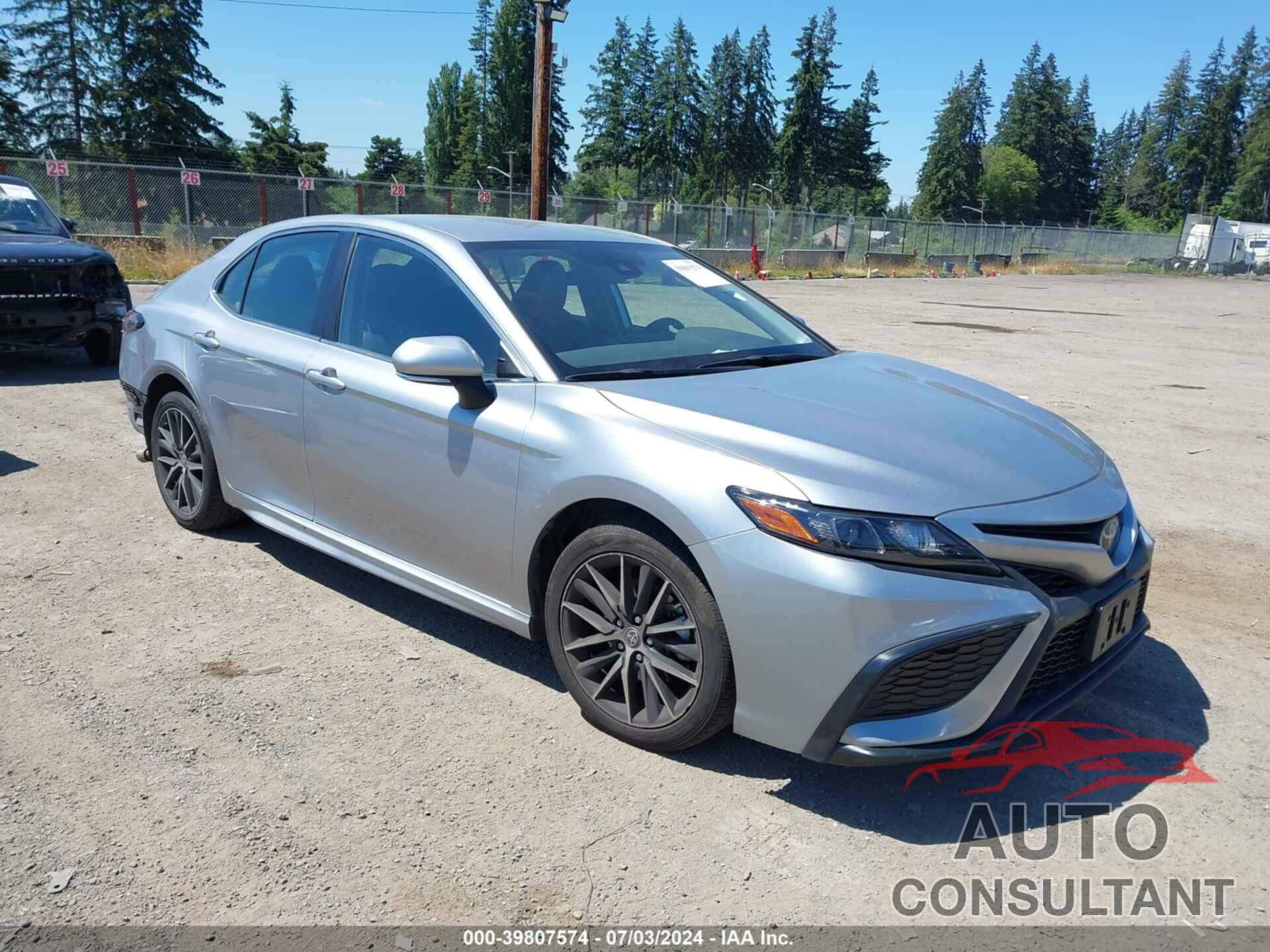 TOYOTA CAMRY 2022 - 4T1G11AK4NU710743