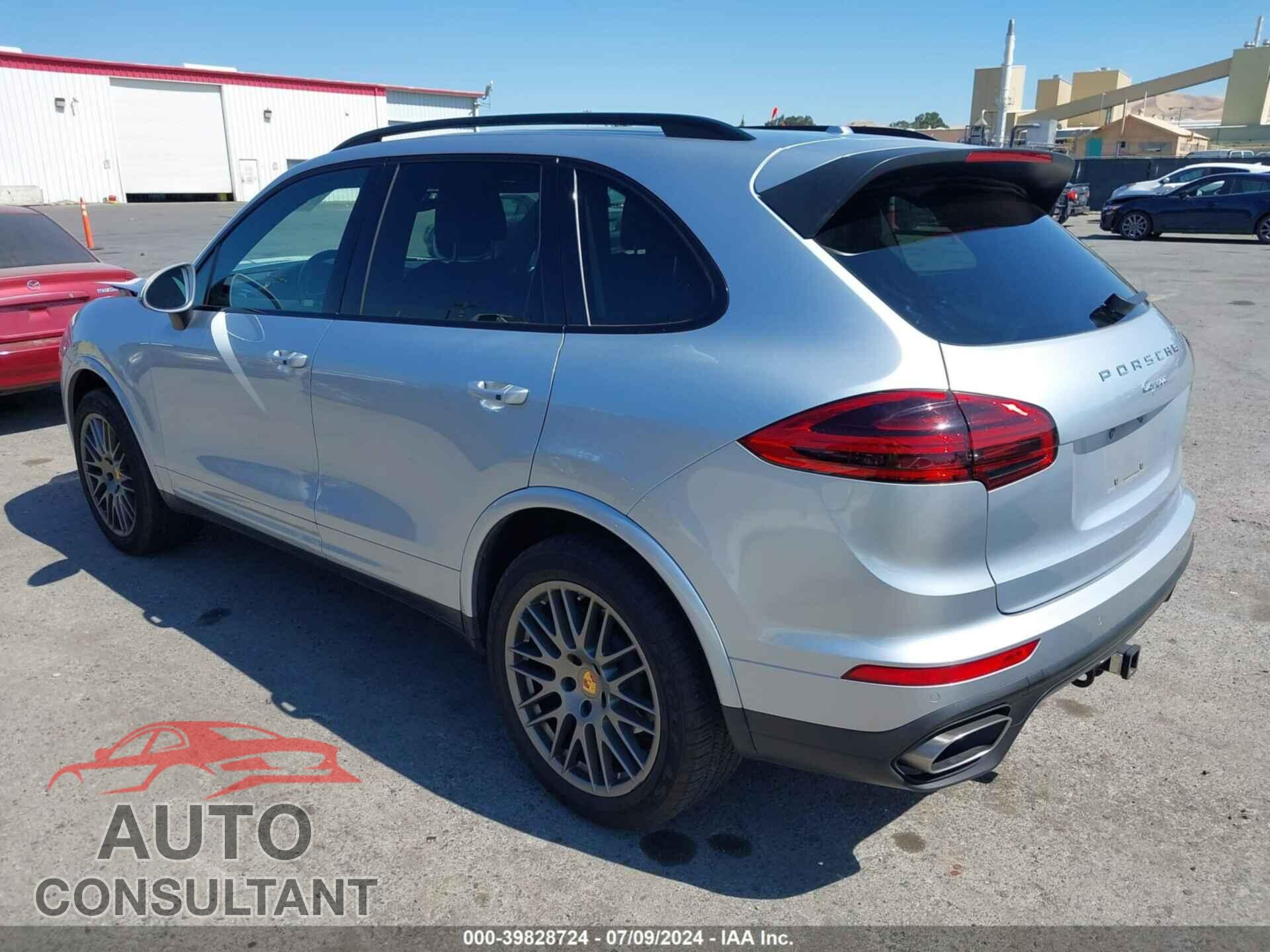 PORSCHE CAYENNE 2017 - WP1AA2A27HKA87651