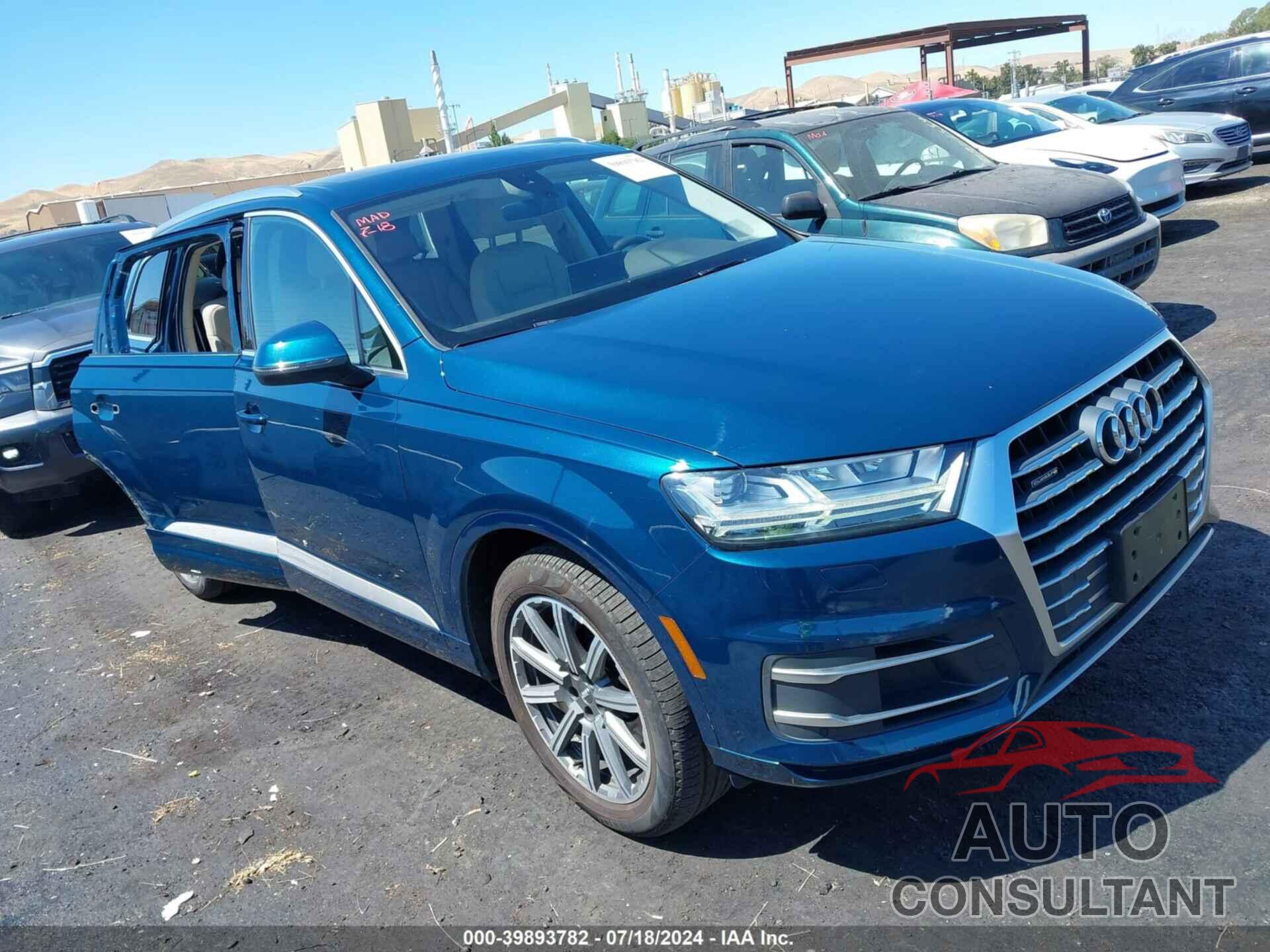 AUDI Q7 2018 - WA1LHAF76JD021780