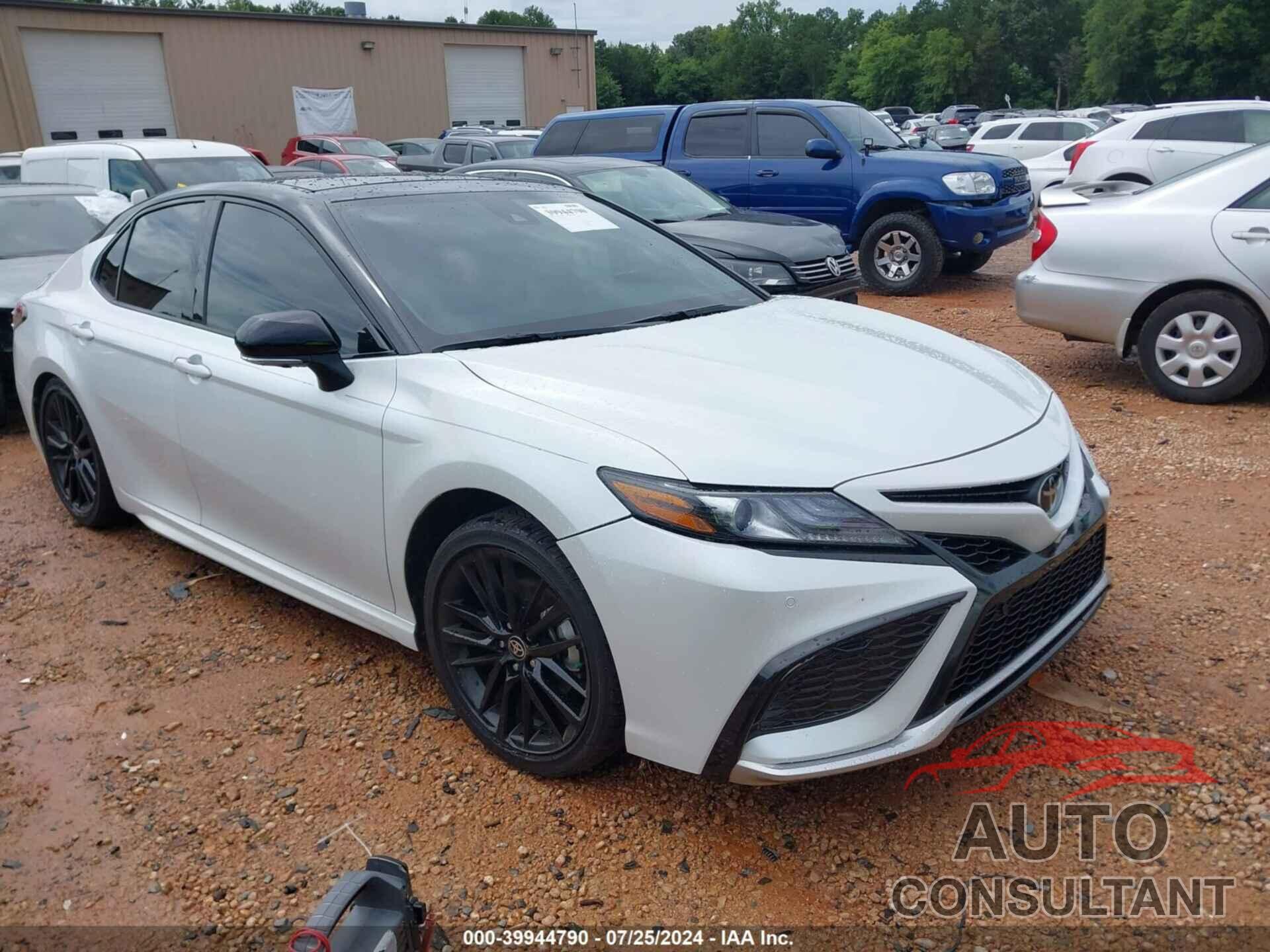 TOYOTA CAMRY 2024 - 4T1KZ1AK1RU088742