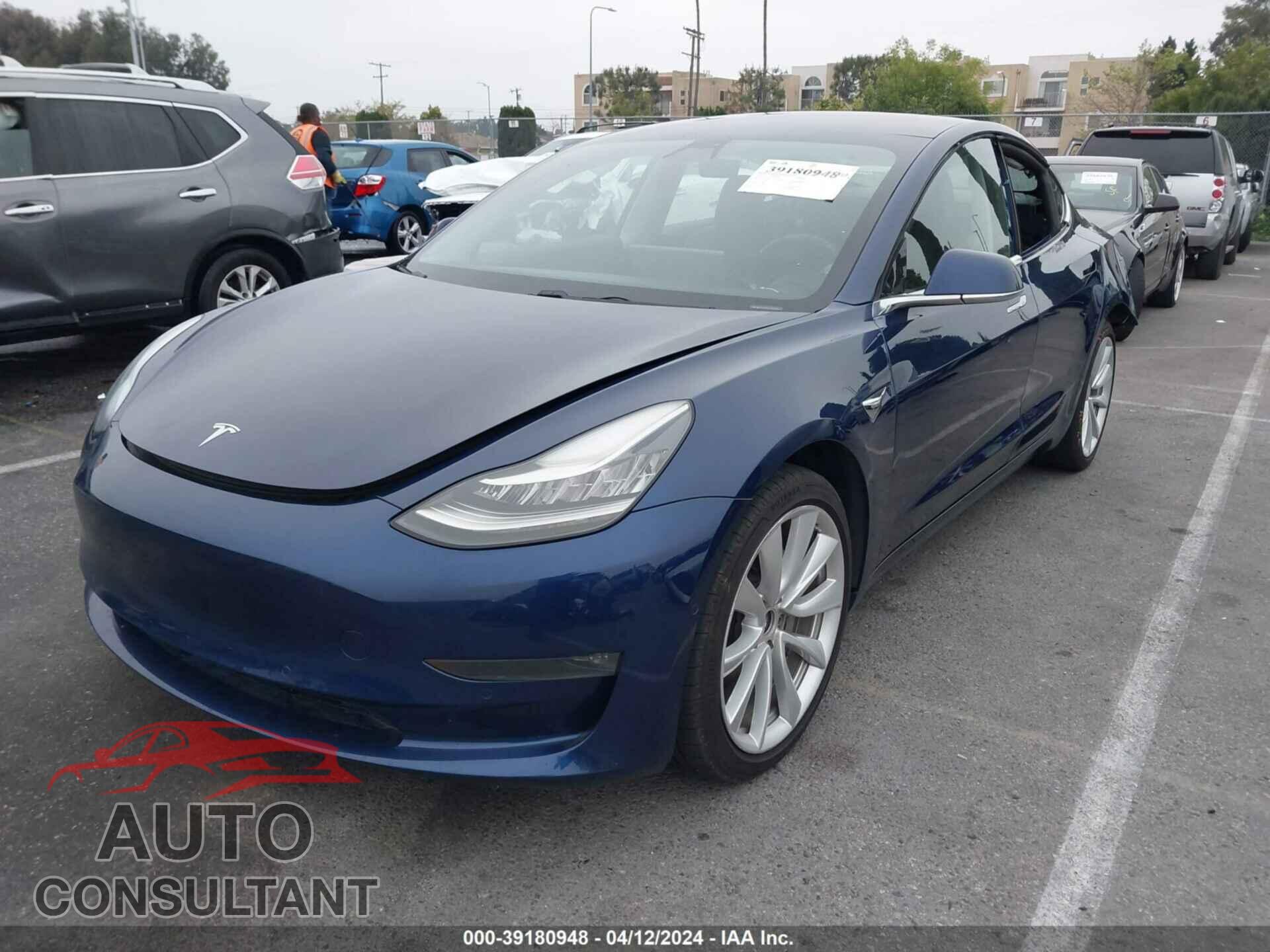 TESLA MODEL 3 2018 - 5YJ3E1EA5JF059957