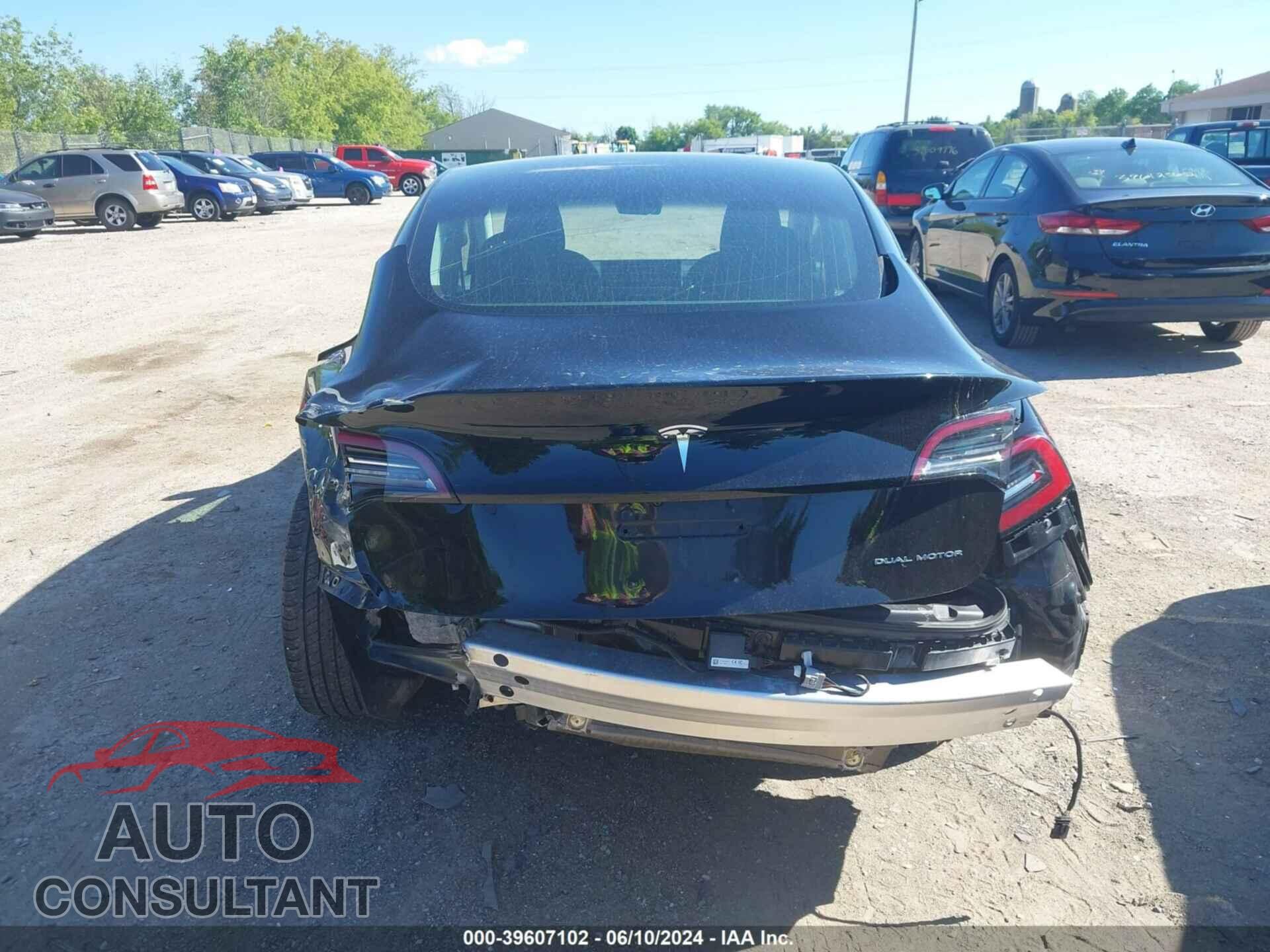 TESLA MODEL 3 2019 - 5YJ3E1EB8KF453401
