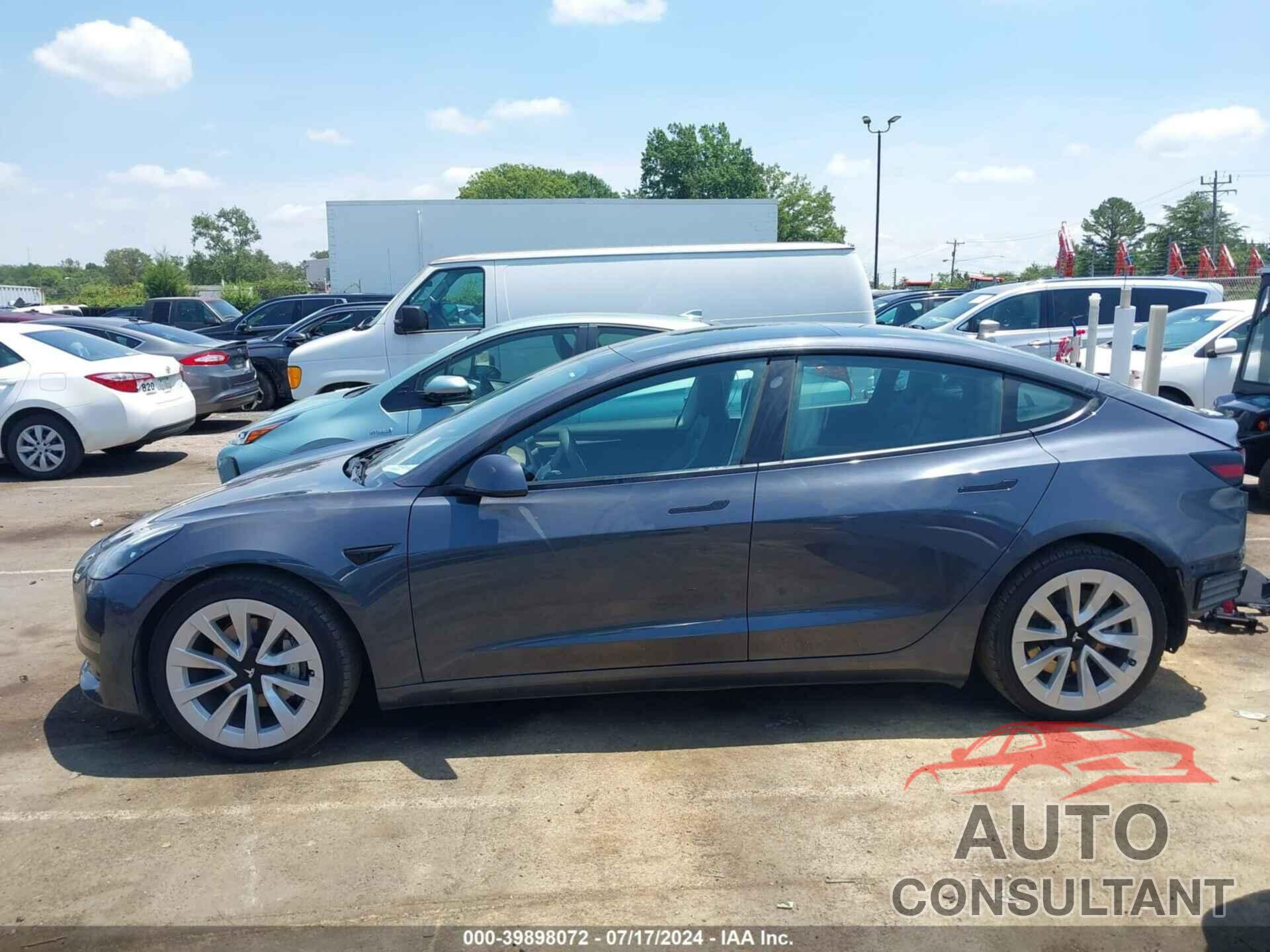 TESLA MODEL 3 2022 - 5YJ3E1EA6NF189588