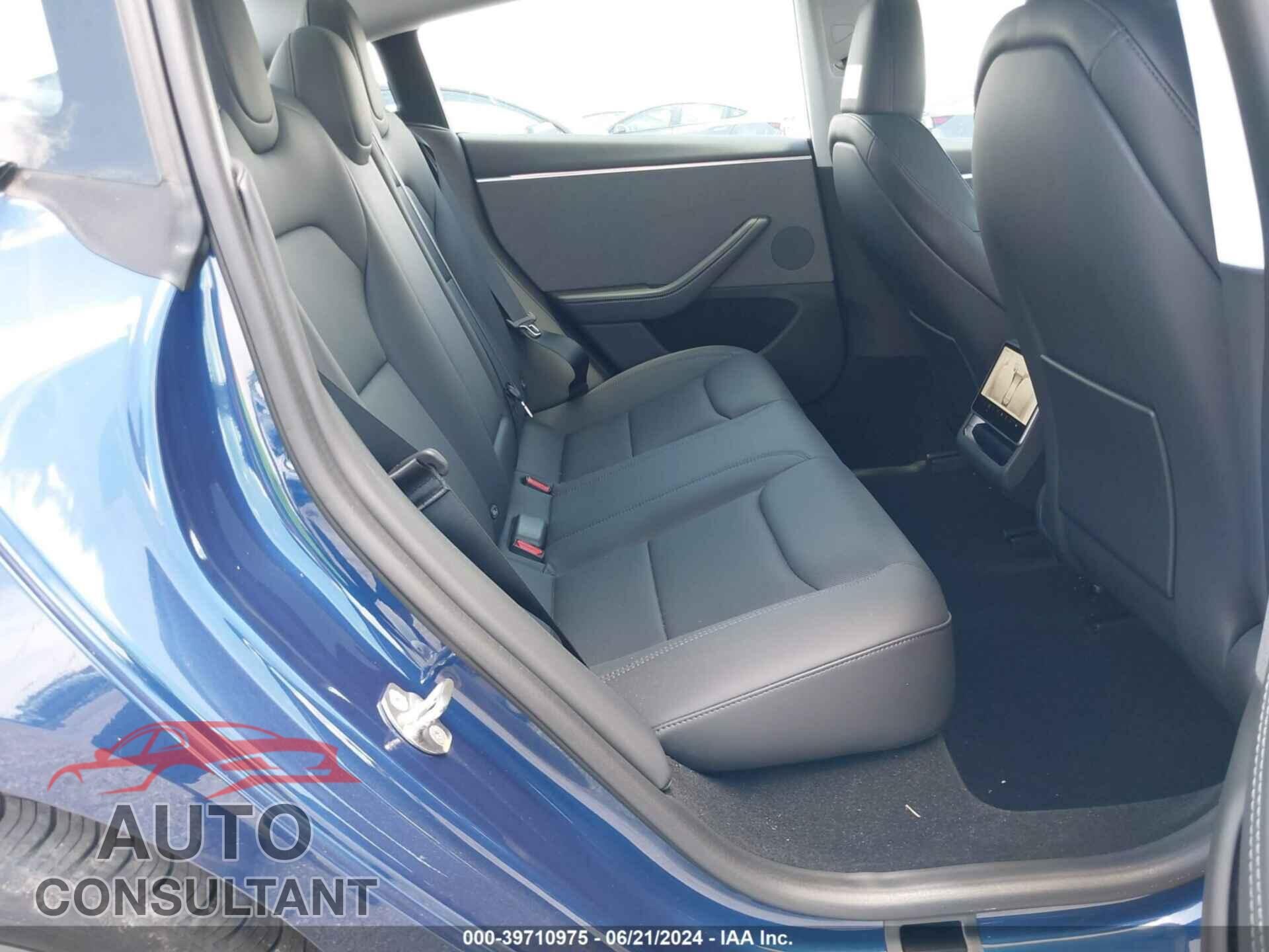 TESLA MODEL 3 2024 - 5YJ3E1EA1RF752679