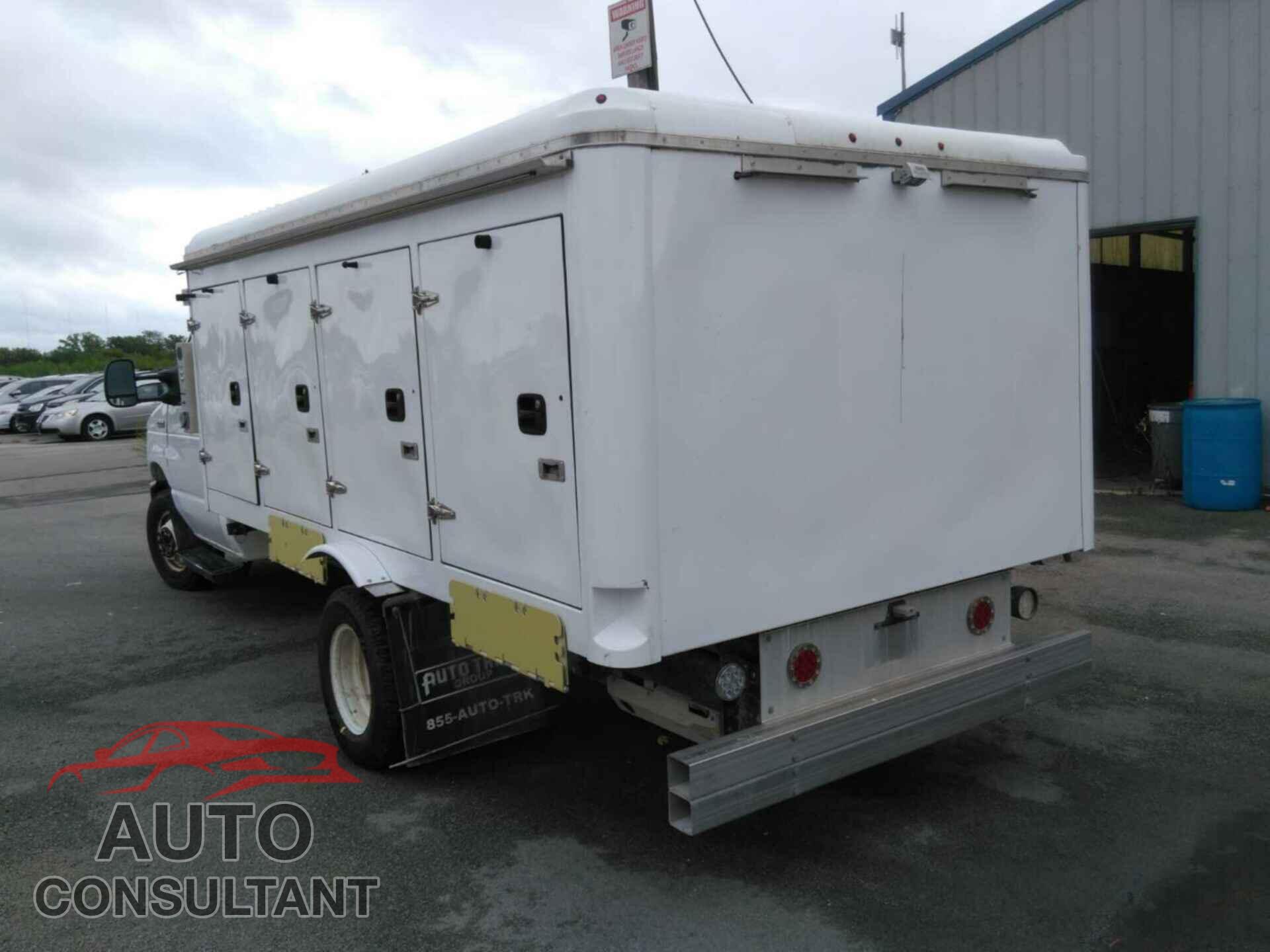 FORD ECONOLINE 2017 - 1FDXE4FS0HDC68630