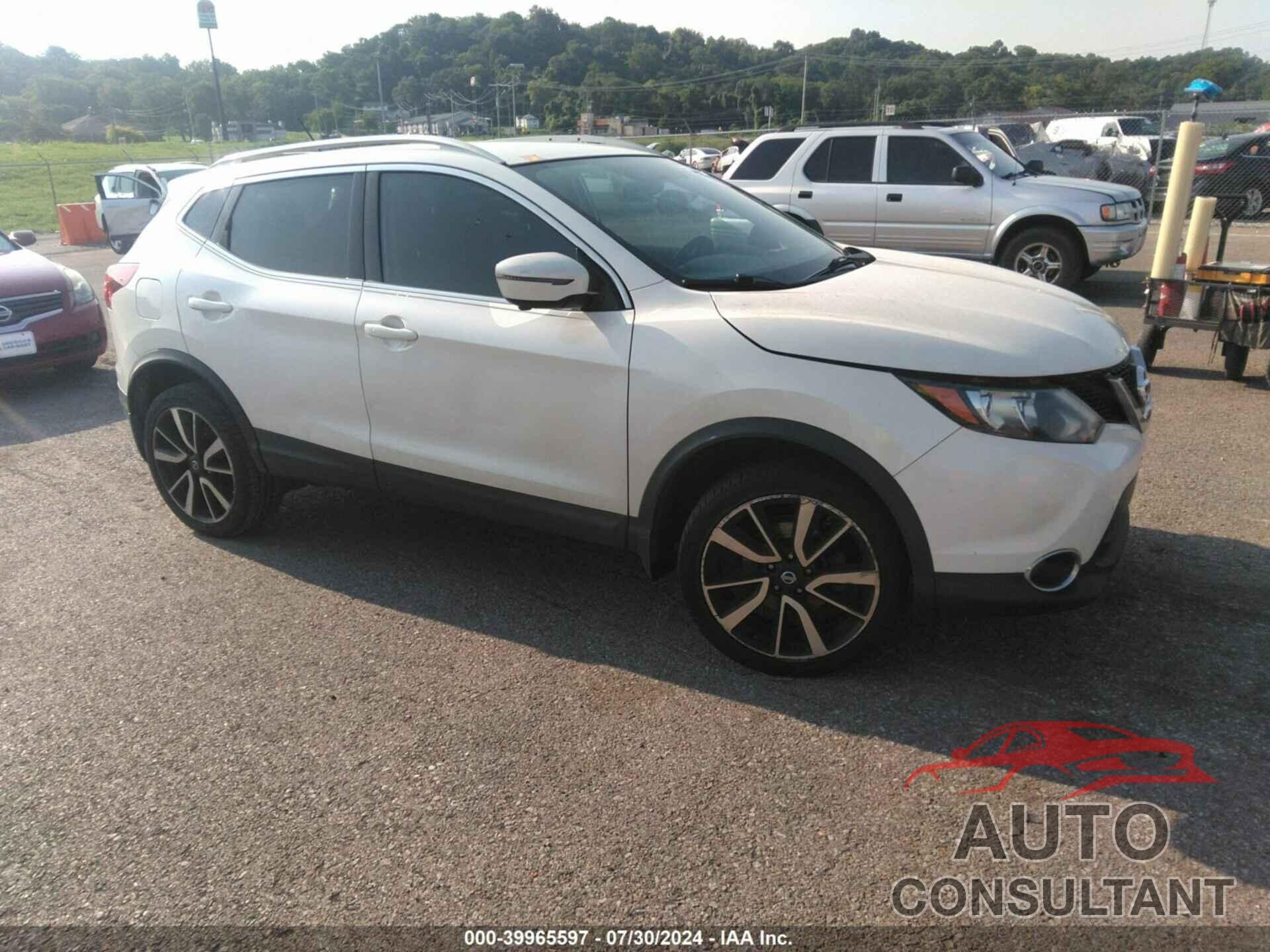 NISSAN ROGUE SPORT 2017 - JN1BJ1CP8HW023042