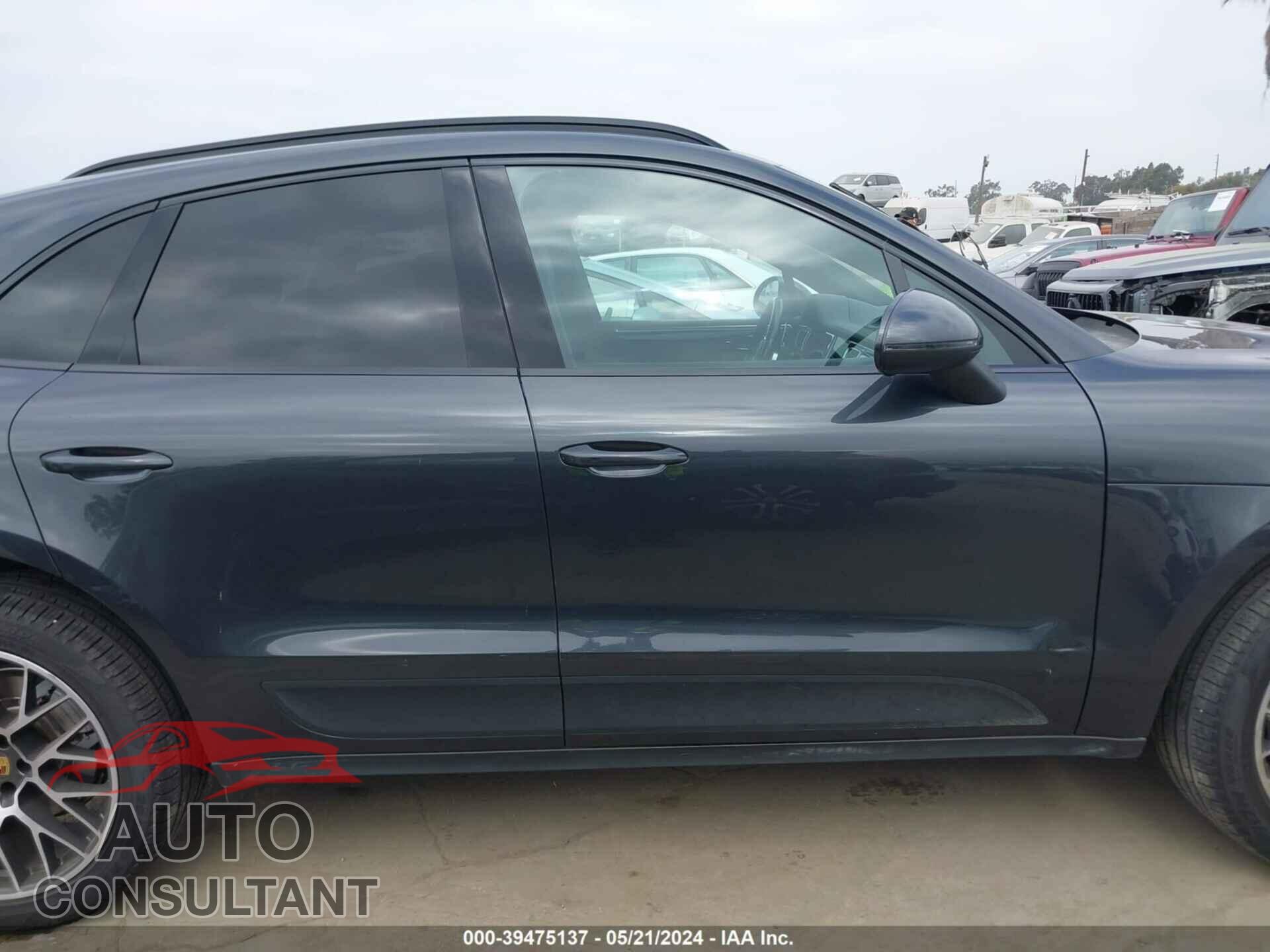 PORSCHE MACAN 2017 - WP1AB2A59HLB18111
