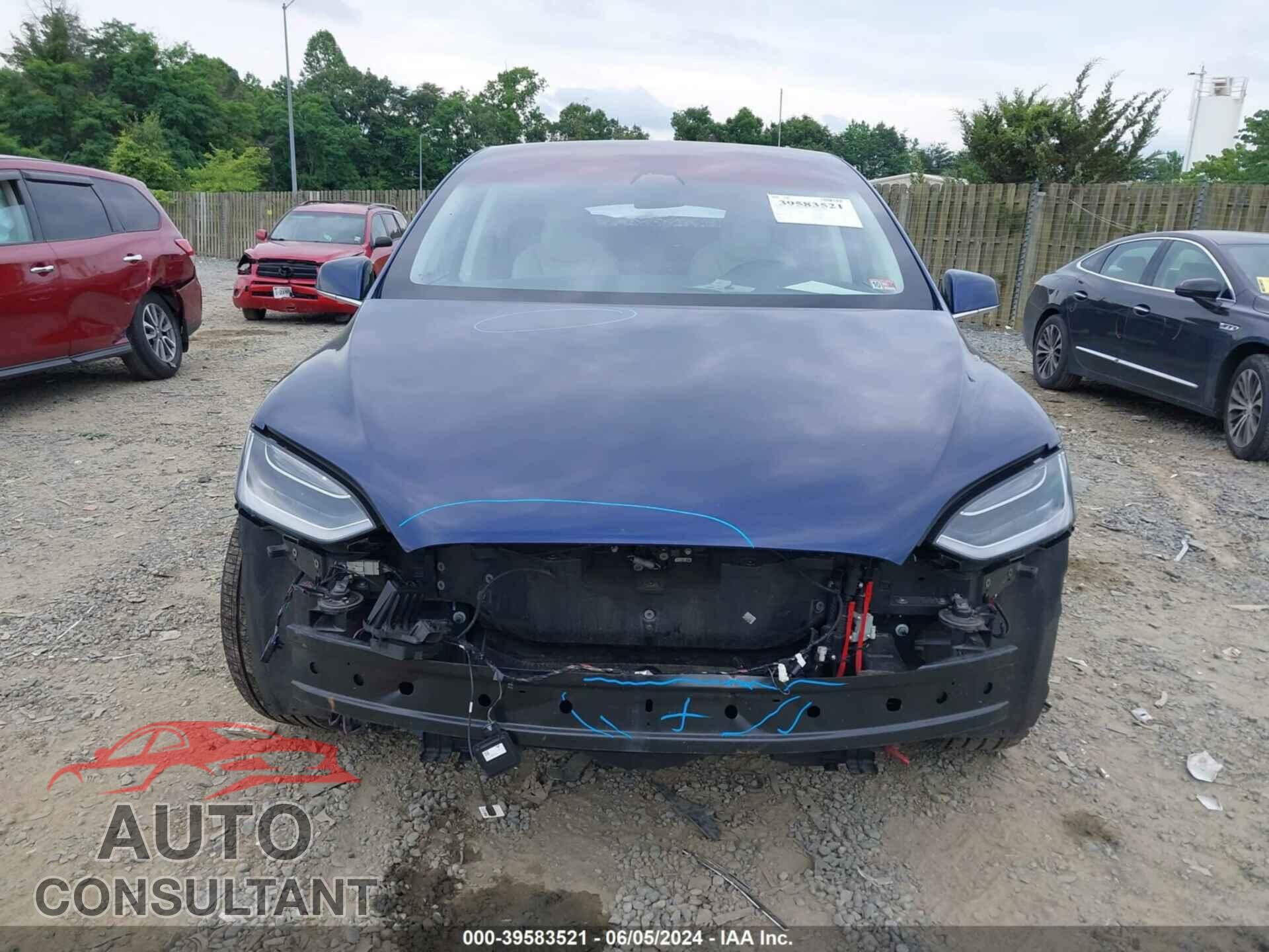 TESLA MODEL X 2018 - 5YJXCBE21JF140167