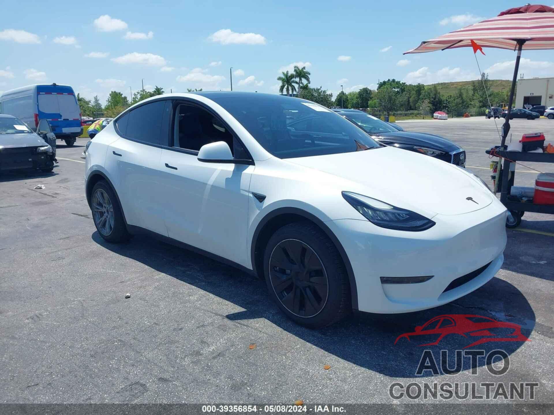 TESLA MODEL Y 2020 - 5YJYGDEE4LF026763