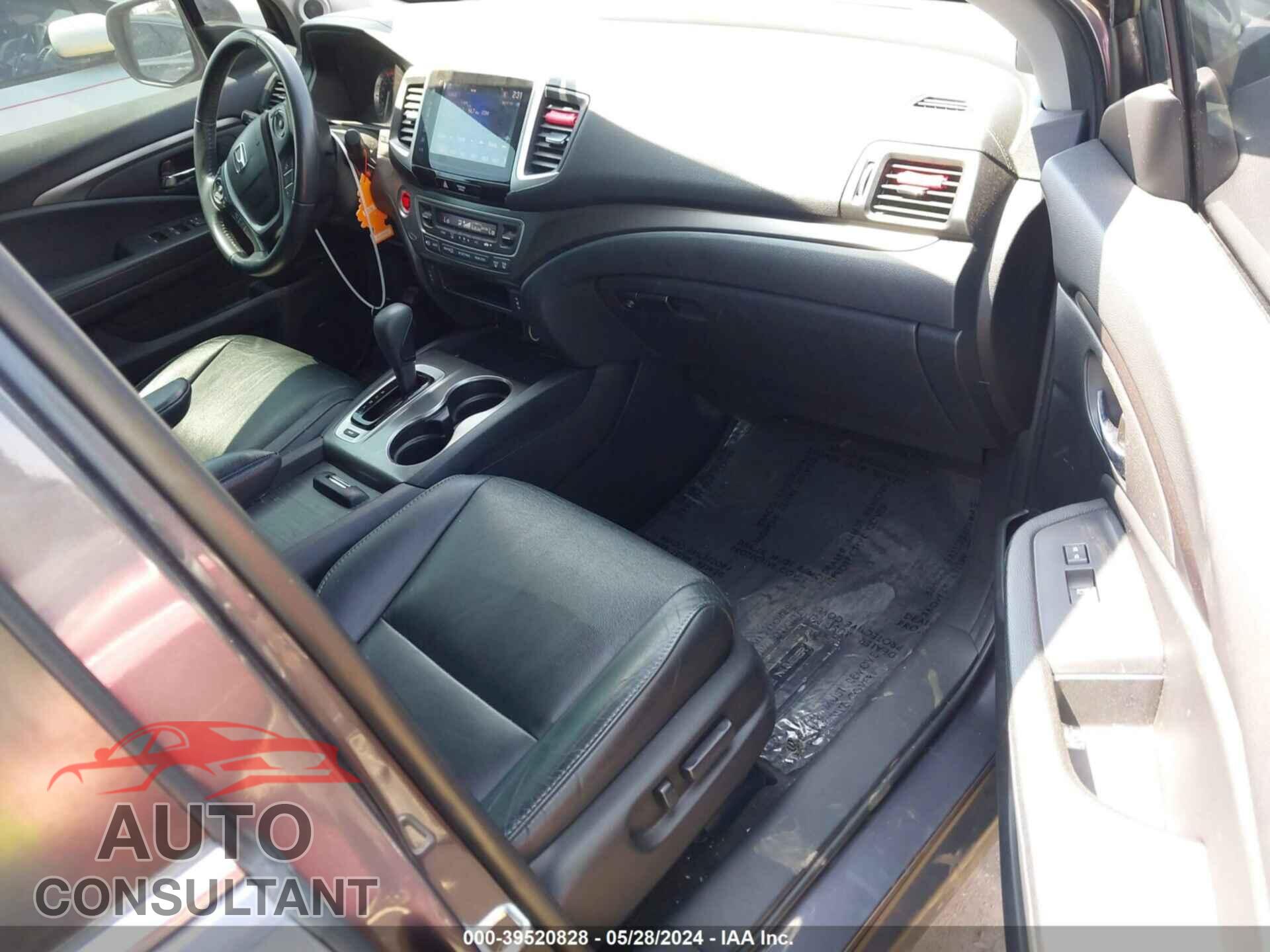 HONDA PILOT 2018 - 5FNYF5H53JB013455