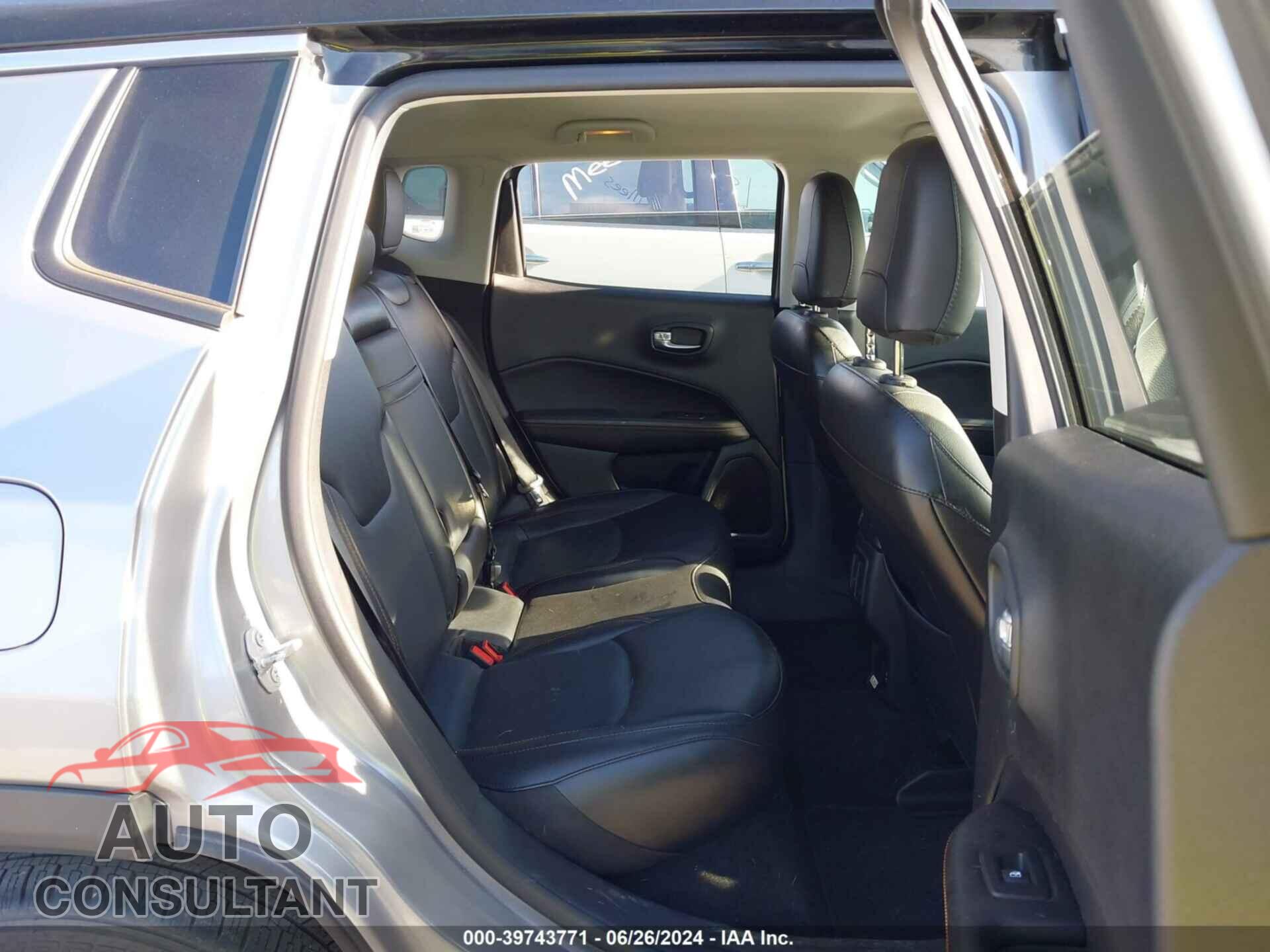 JEEP COMPASS 2020 - 3C4NJCCB6LT108096