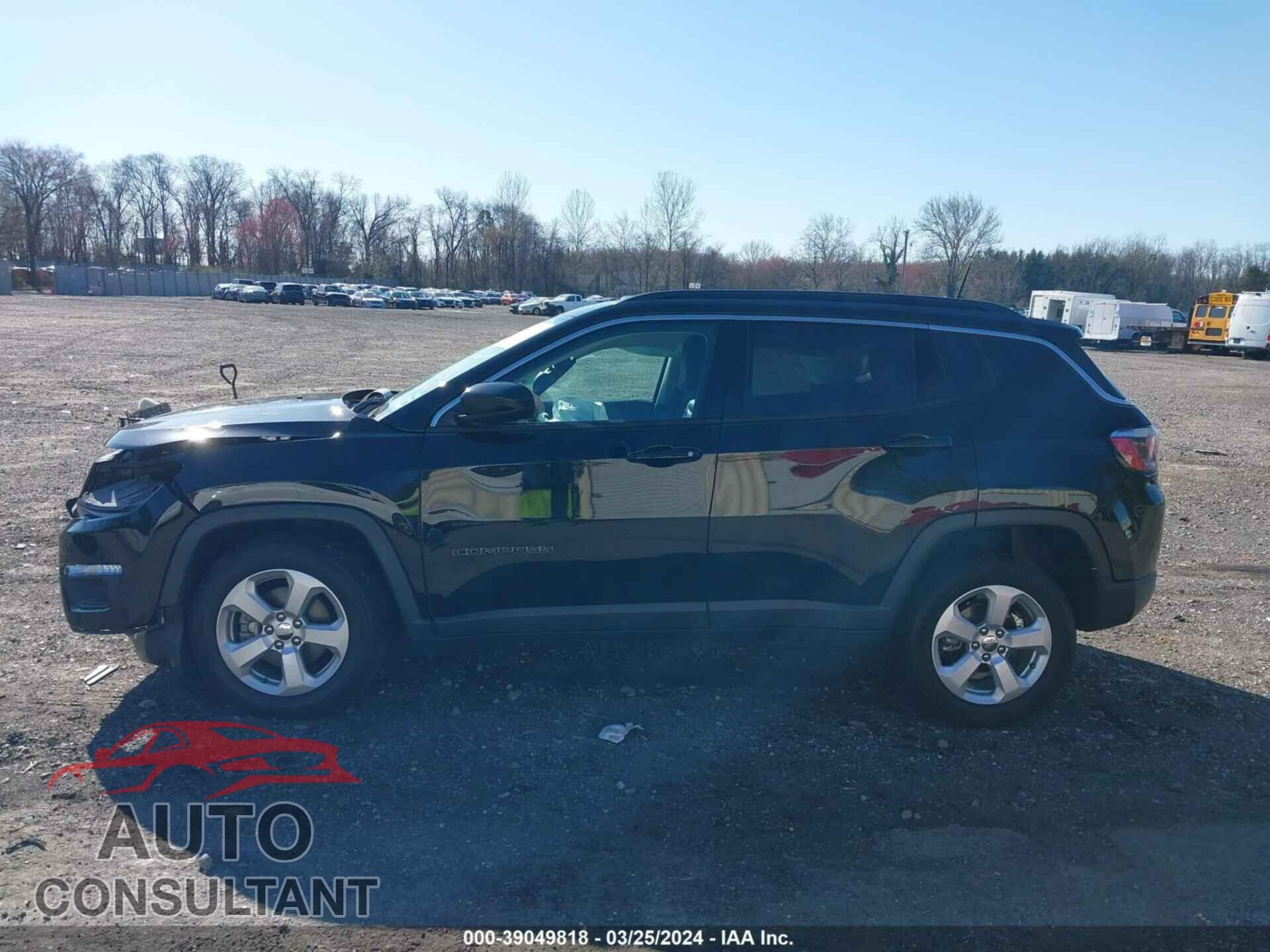 JEEP COMPASS 2018 - 3C4NJDBB8JT348979
