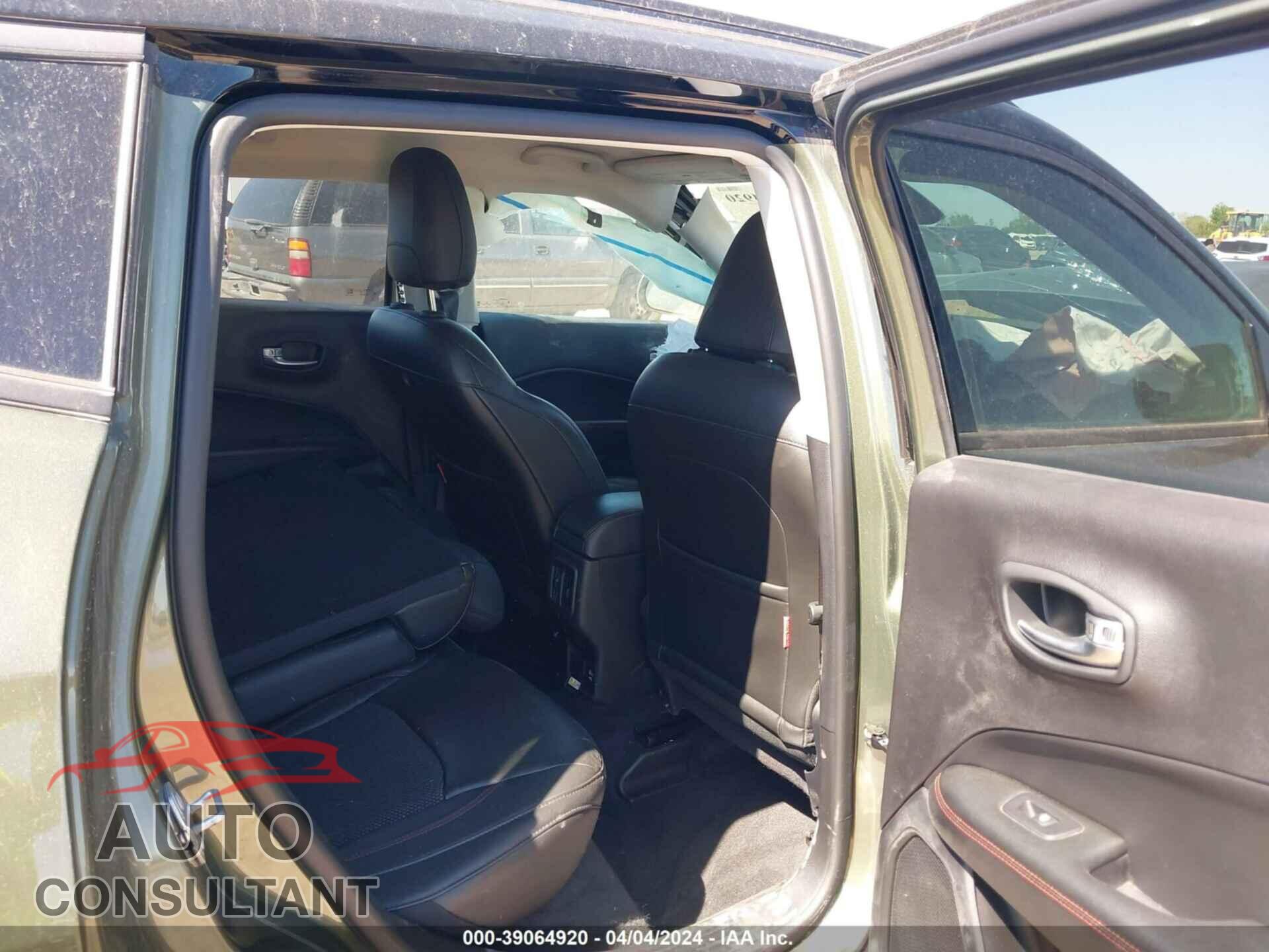 JEEP COMPASS 2018 - 3C4NJDDB6JT419092