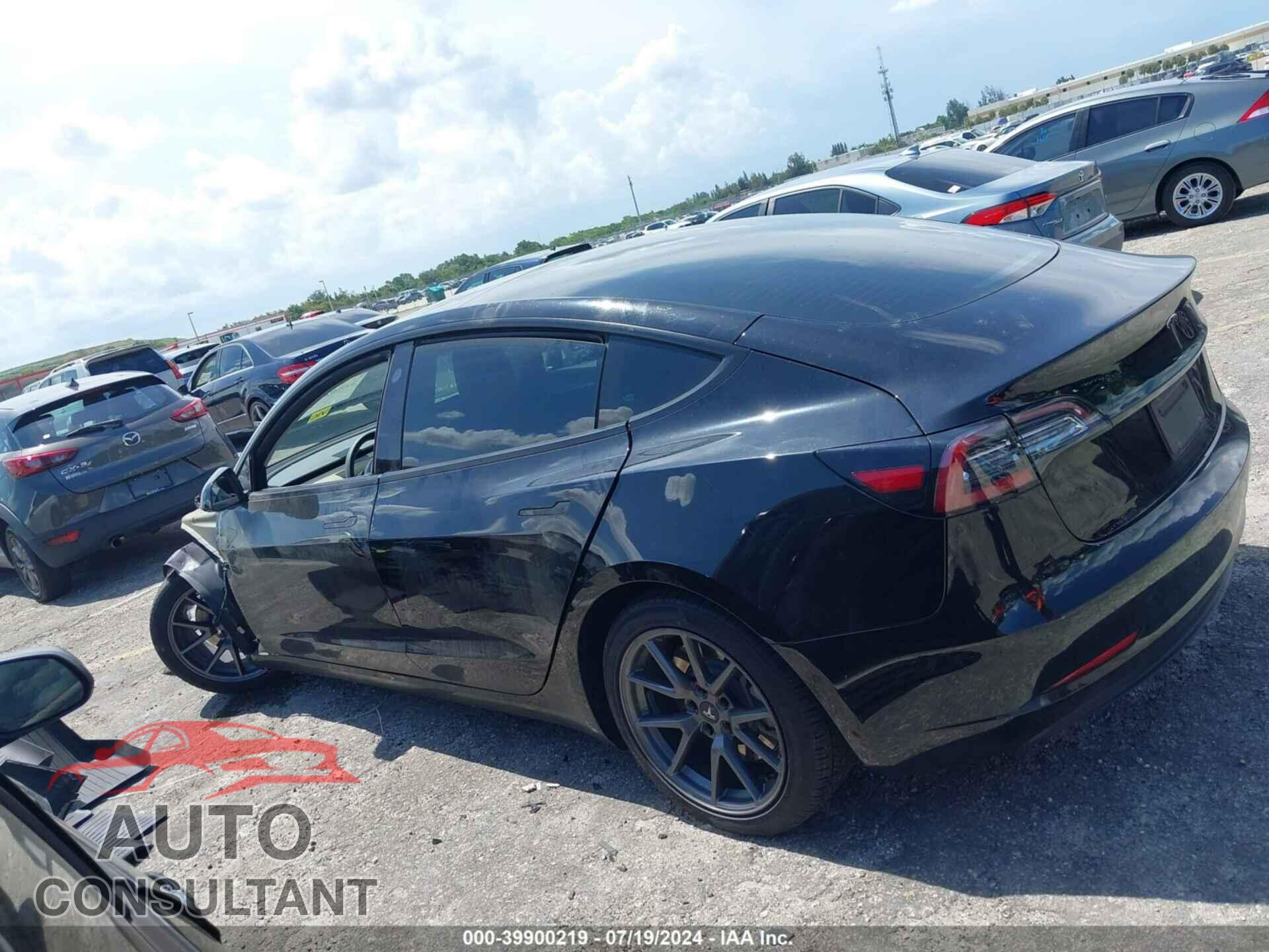 TESLA MODEL 3 2021 - 5YJ3E1EAXMF014503